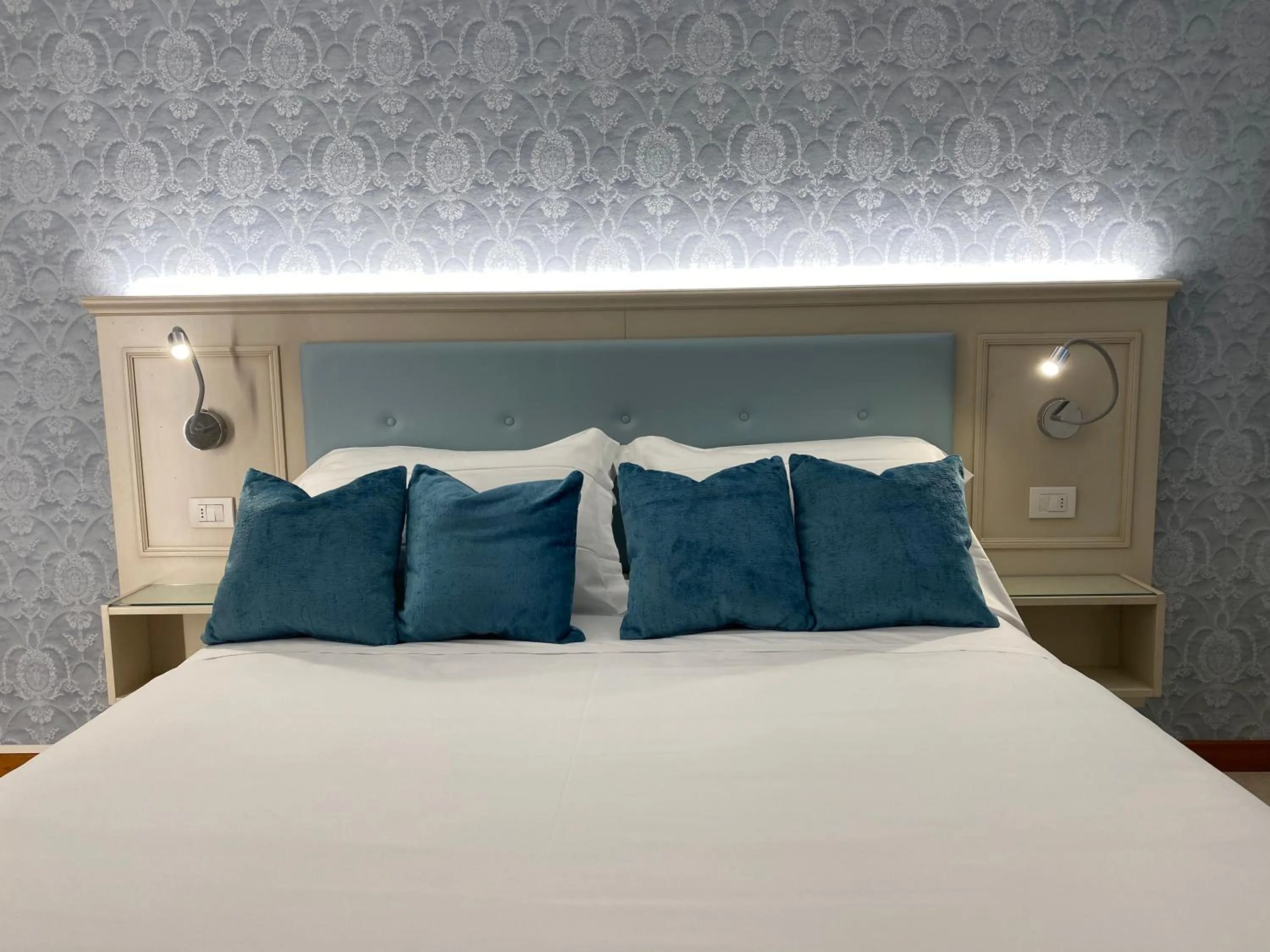 Bed in San Lio Tourist House