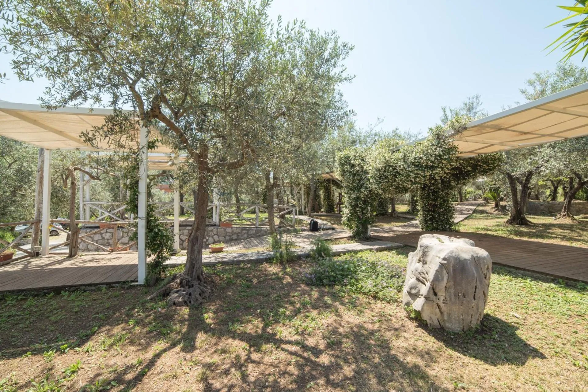 Garden in Il Casale del Golfo