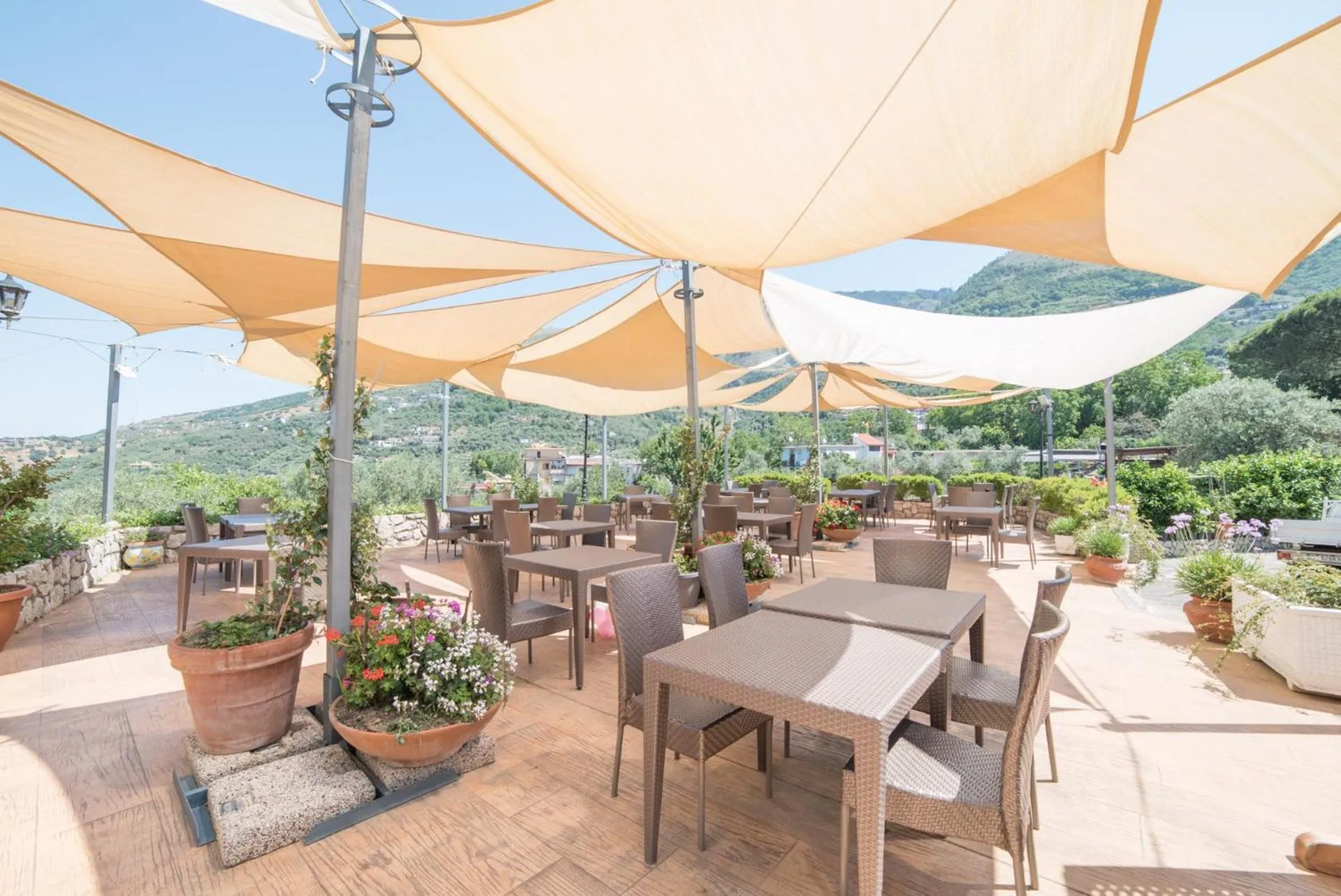 Restaurant/places to eat in Il Casale del Golfo