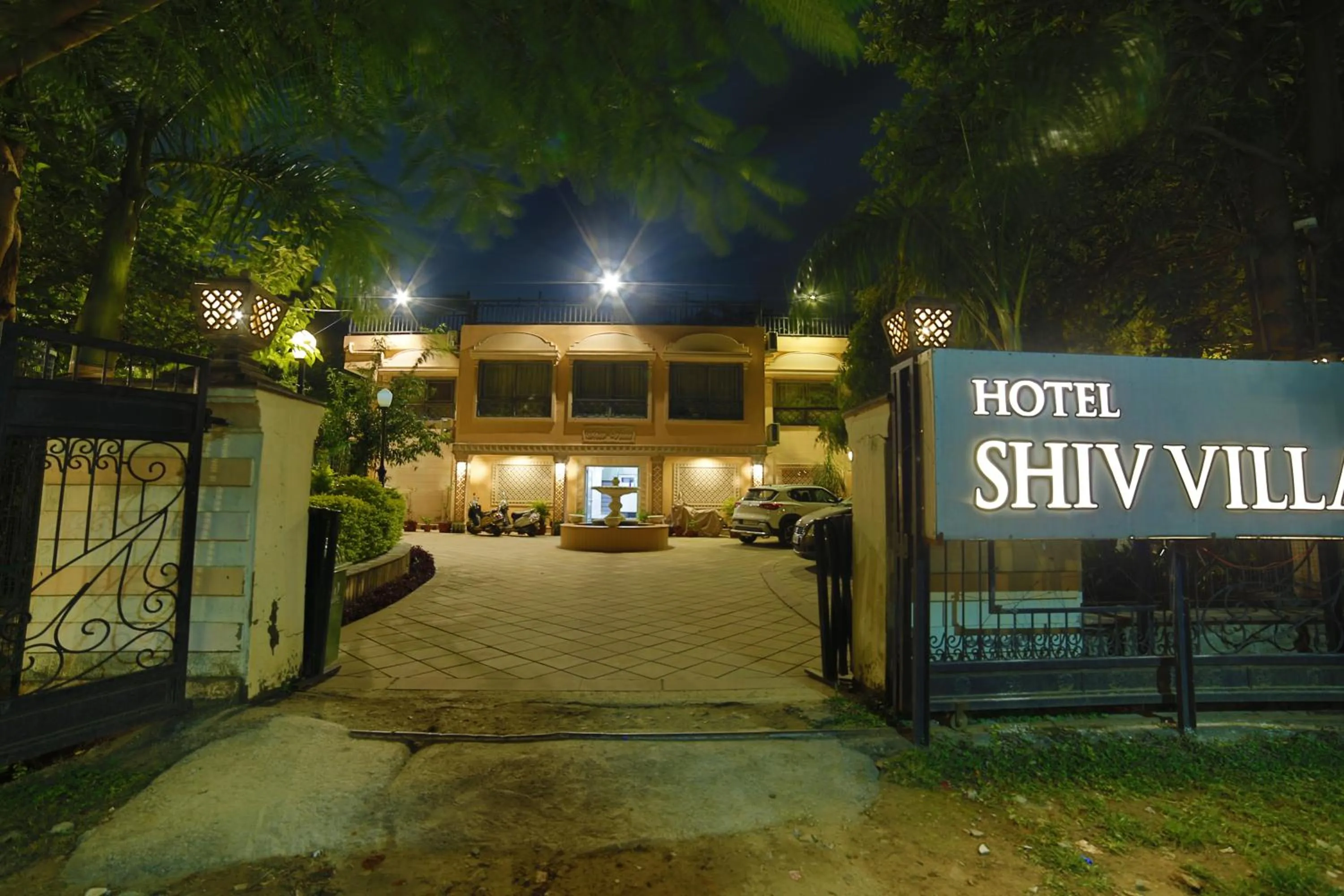 Property building in Hotel Shiv Villa