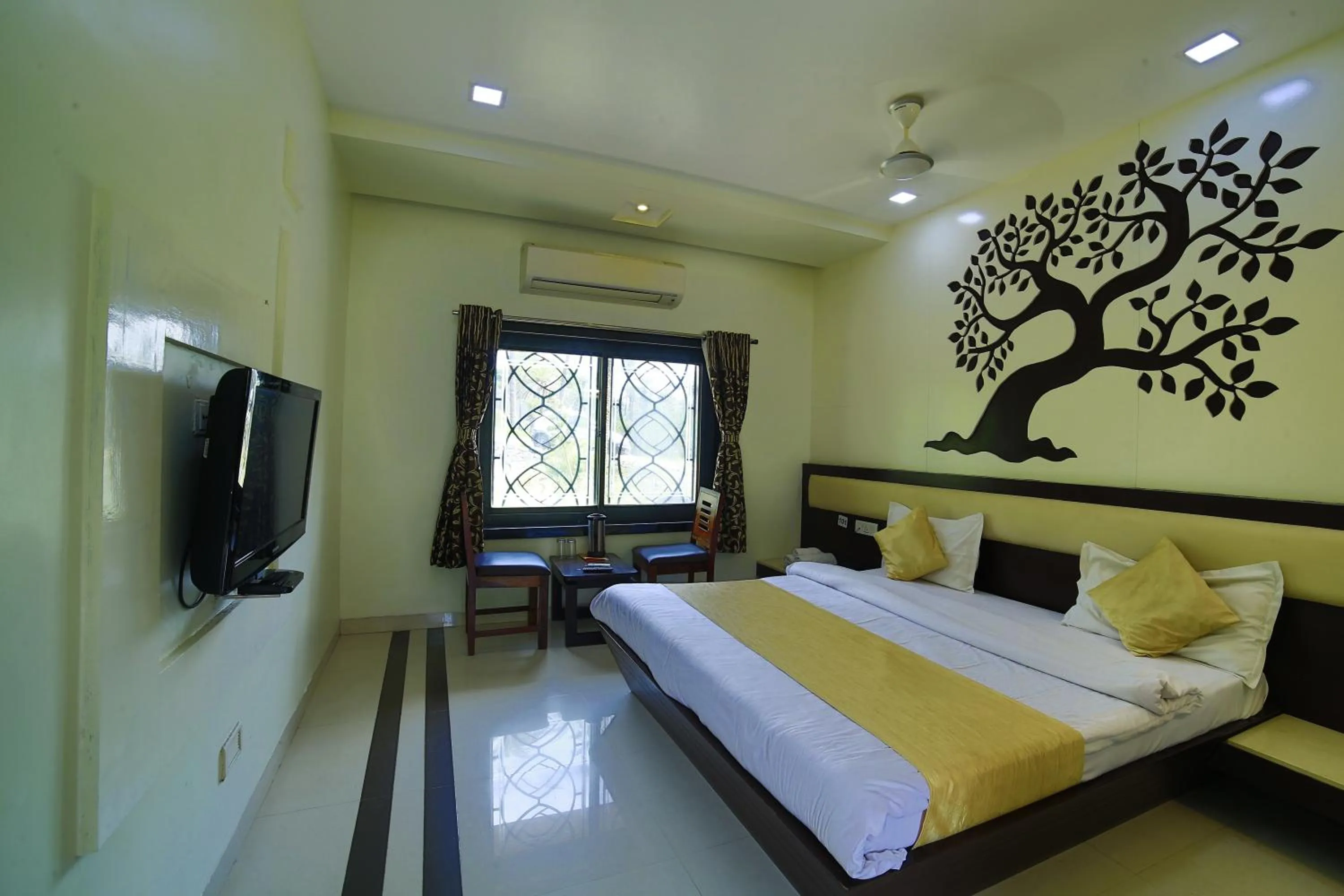 Photo of the whole room in Hotel Shiv Villa