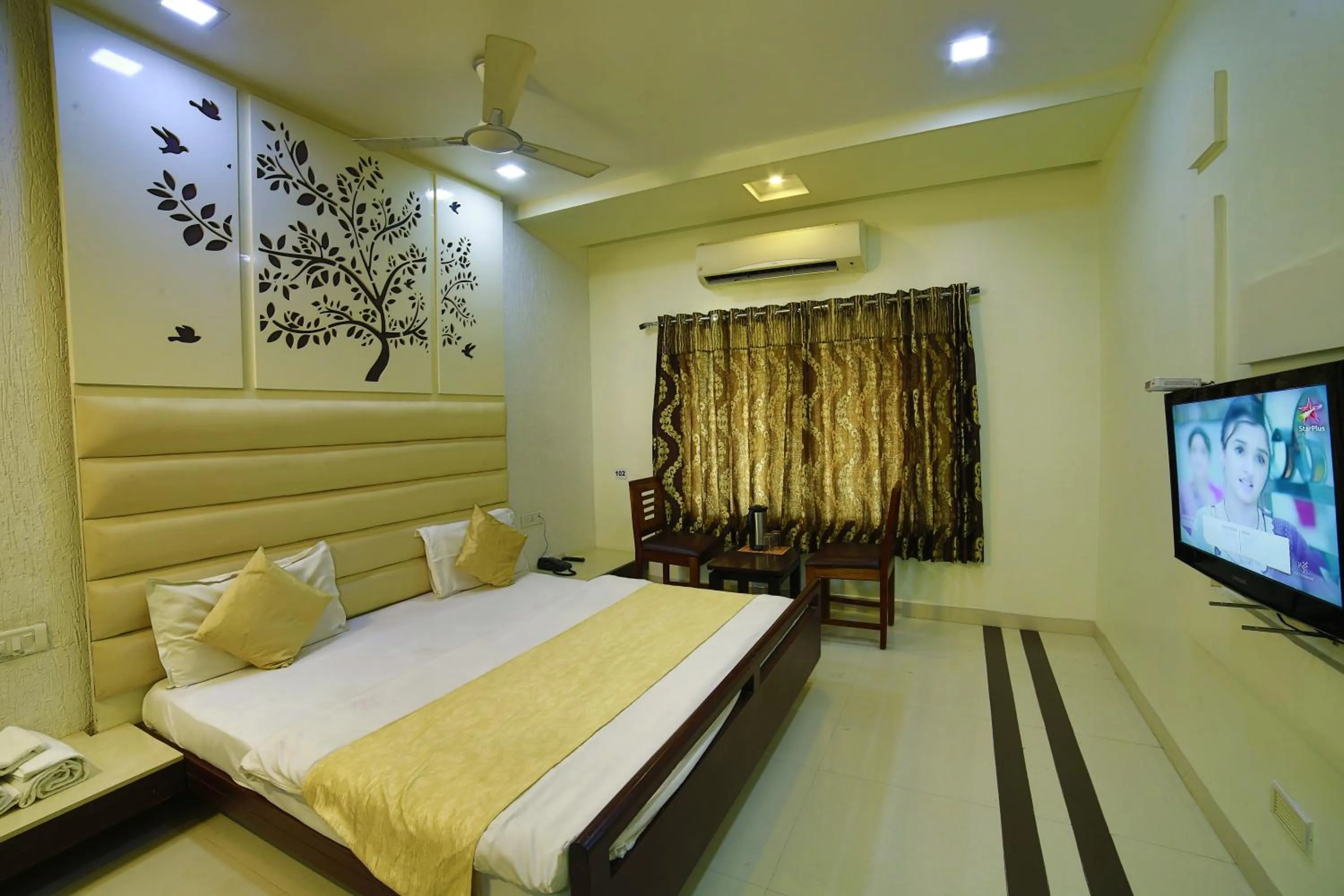 Bedroom in Hotel Shiv Villa