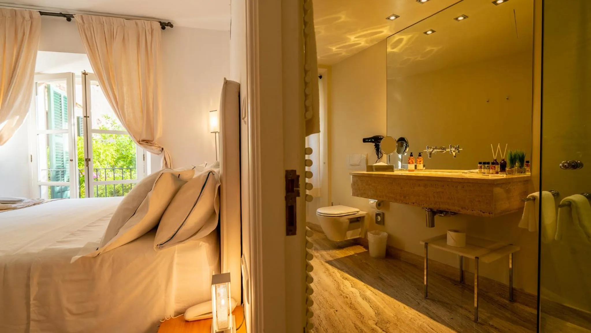 Bed in Hotel Can Verdera