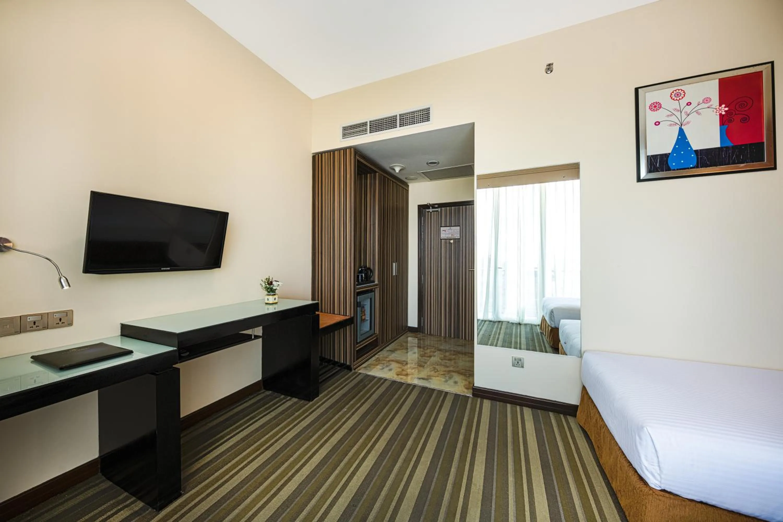 Bedroom, Bed in Pearl Grand By Rathna