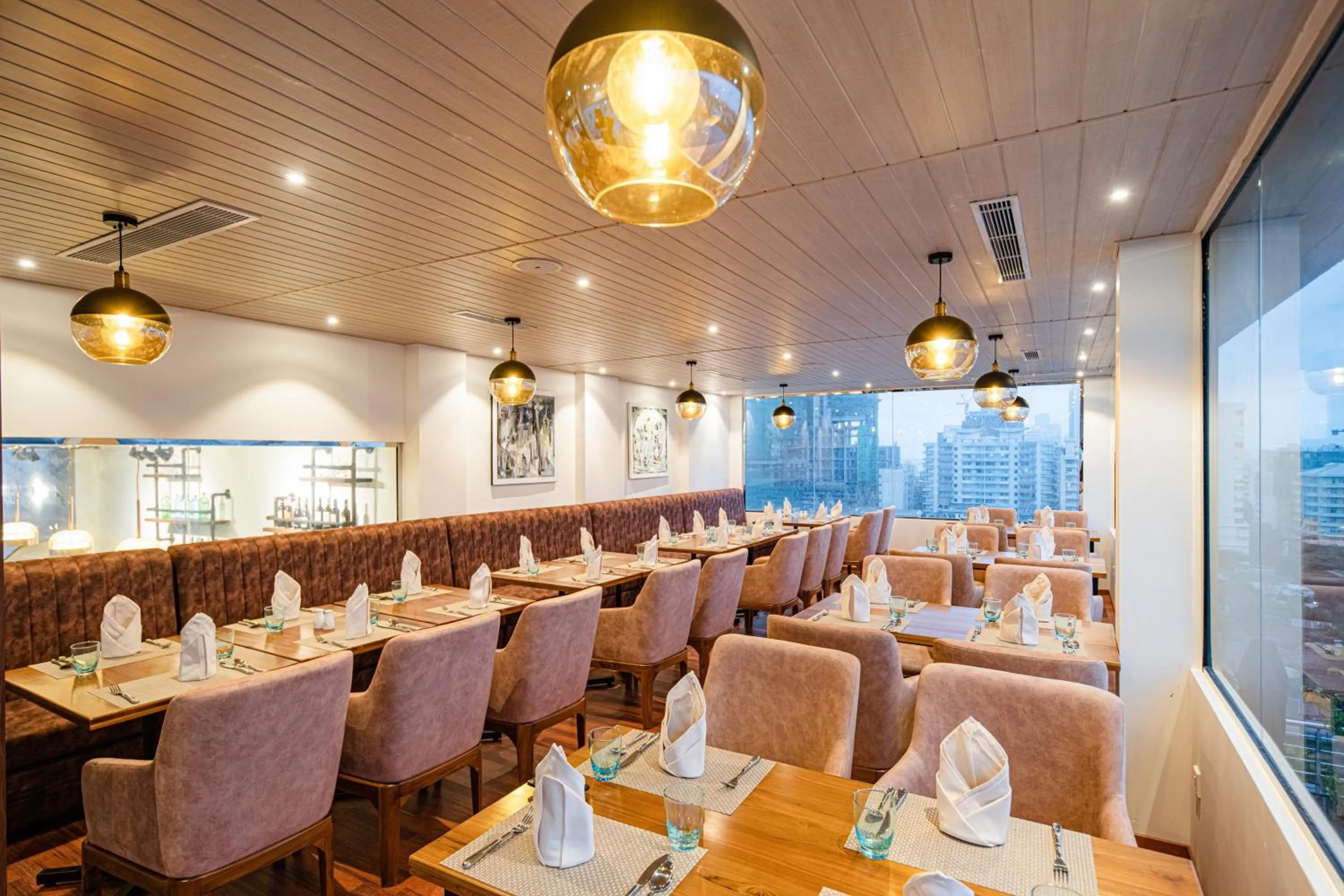 Lounge or bar in Pearl Grand By Rathna