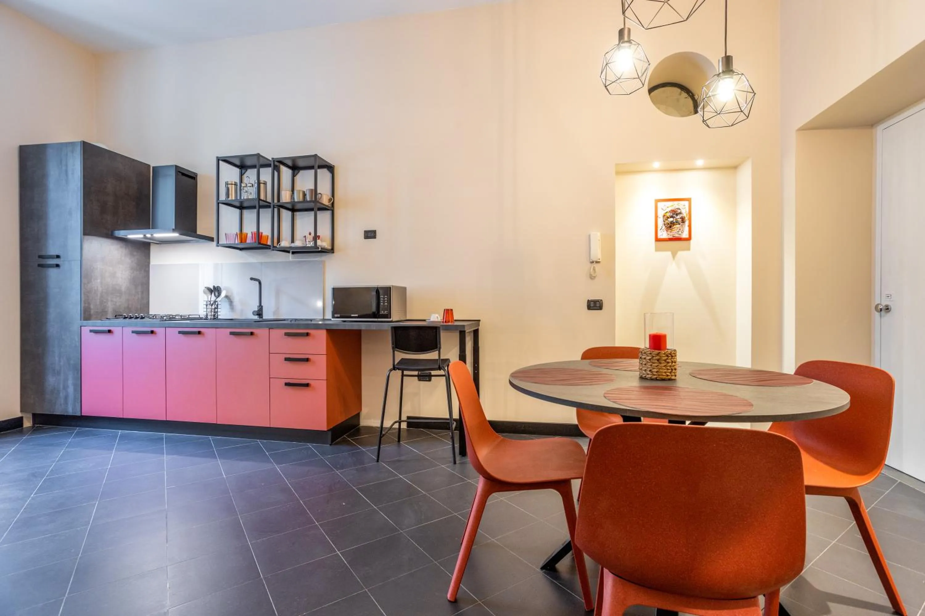 GuestHost - Mazz & Panell Central Station Apartments