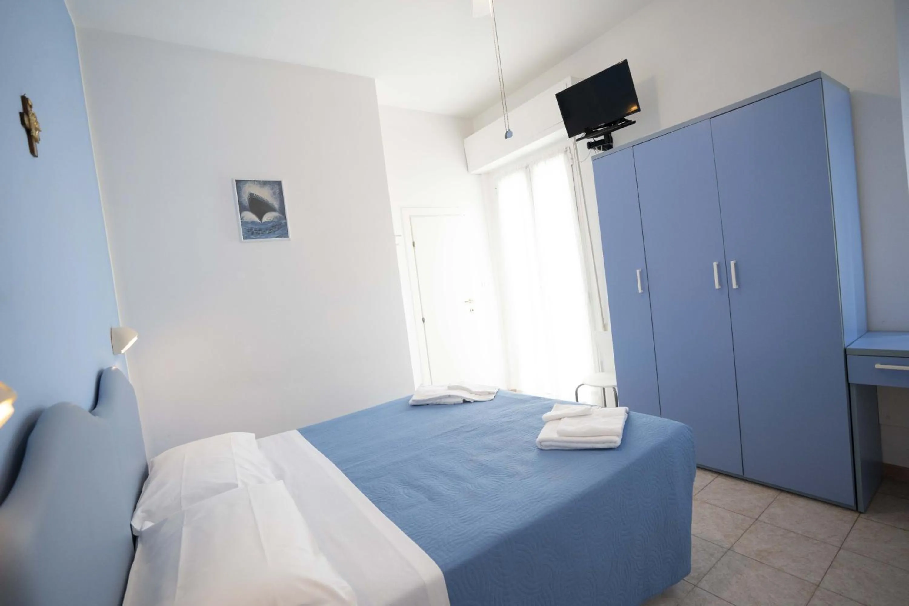 Bedroom, Bed in Hotel Odeon