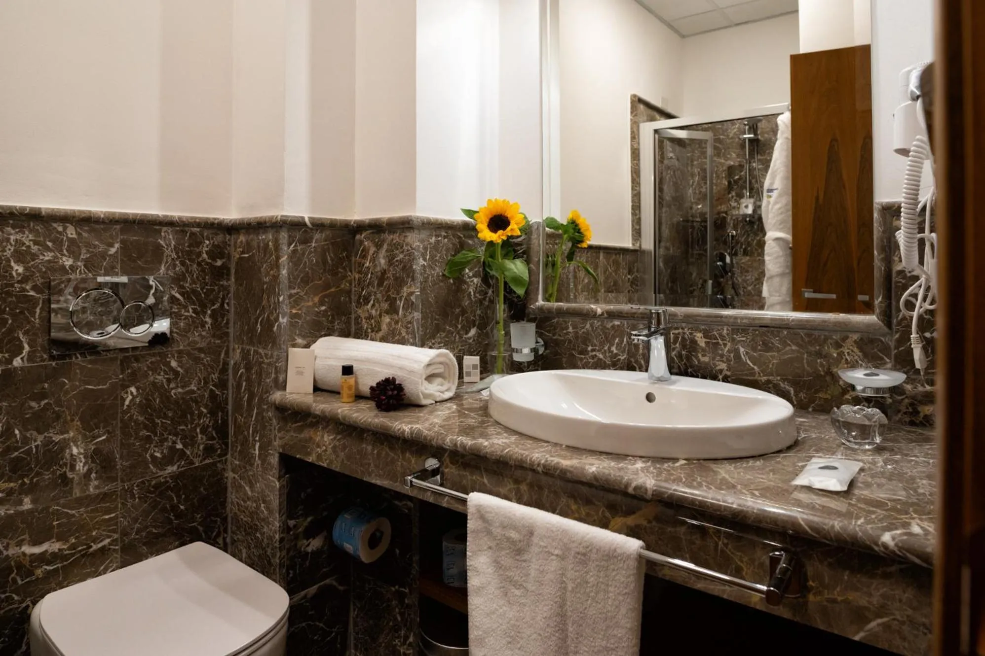 Bathroom in Taormina Park Hotel