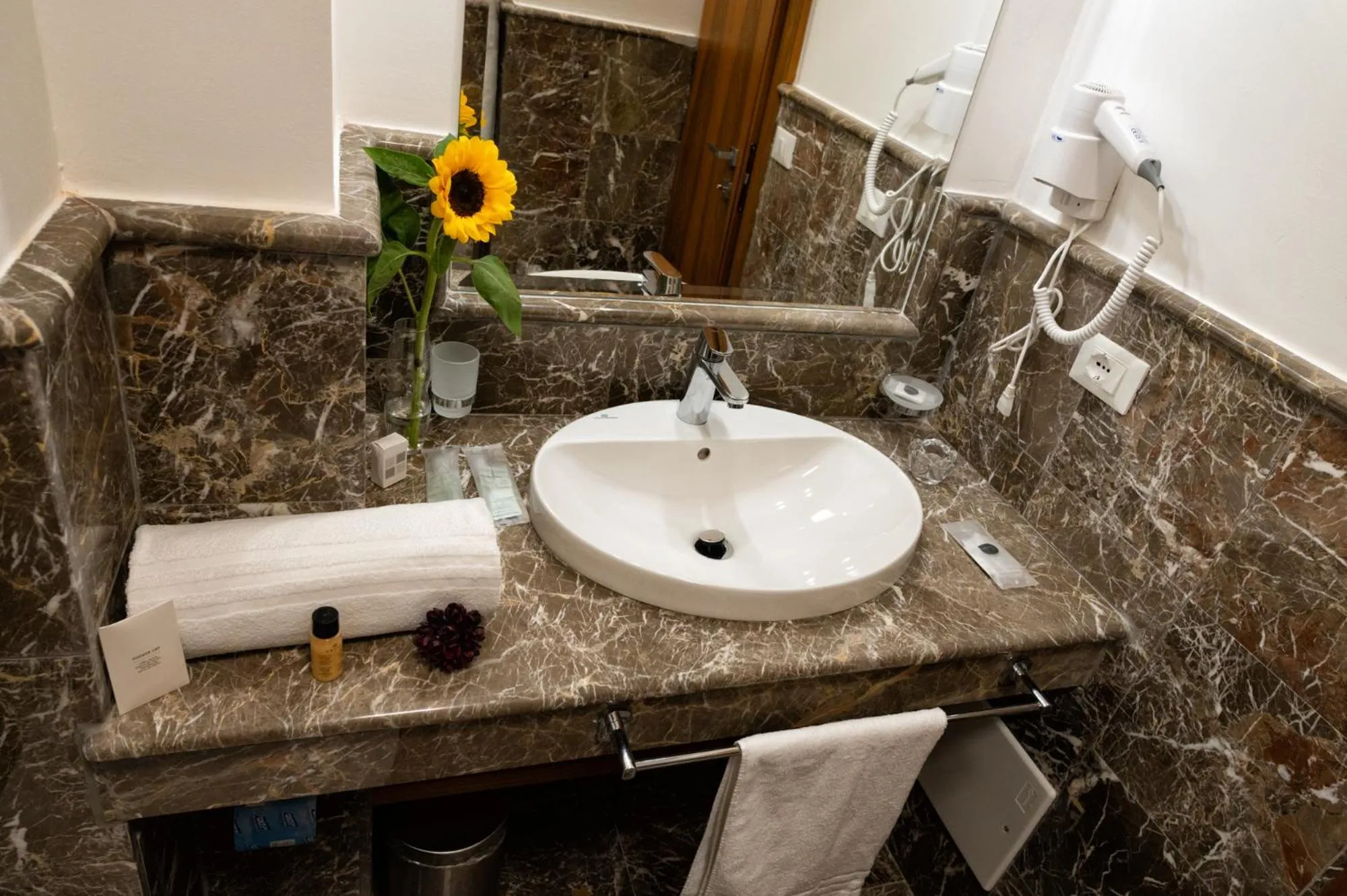 Bathroom in Taormina Park Hotel