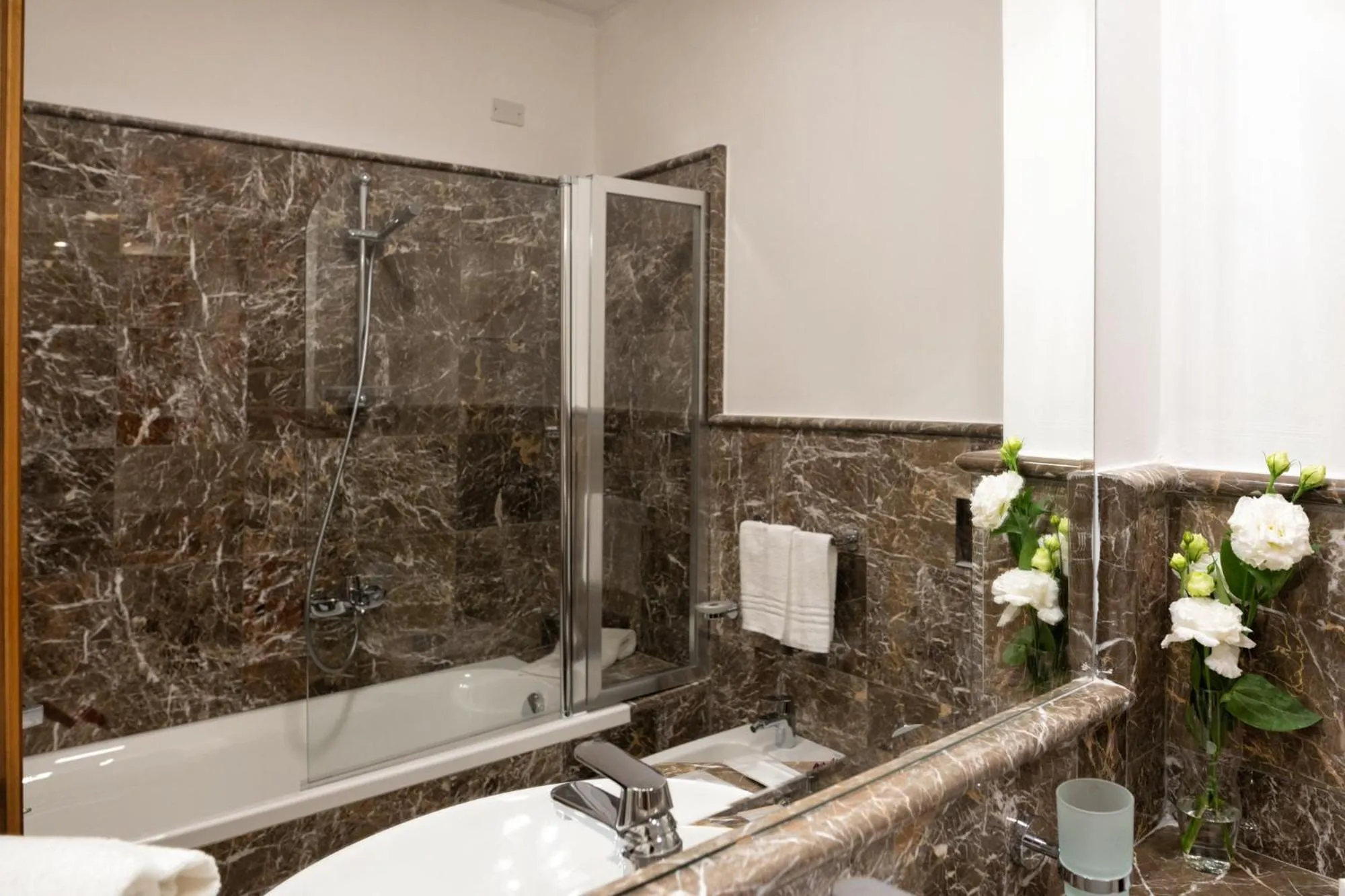 Bathroom in Taormina Park Hotel