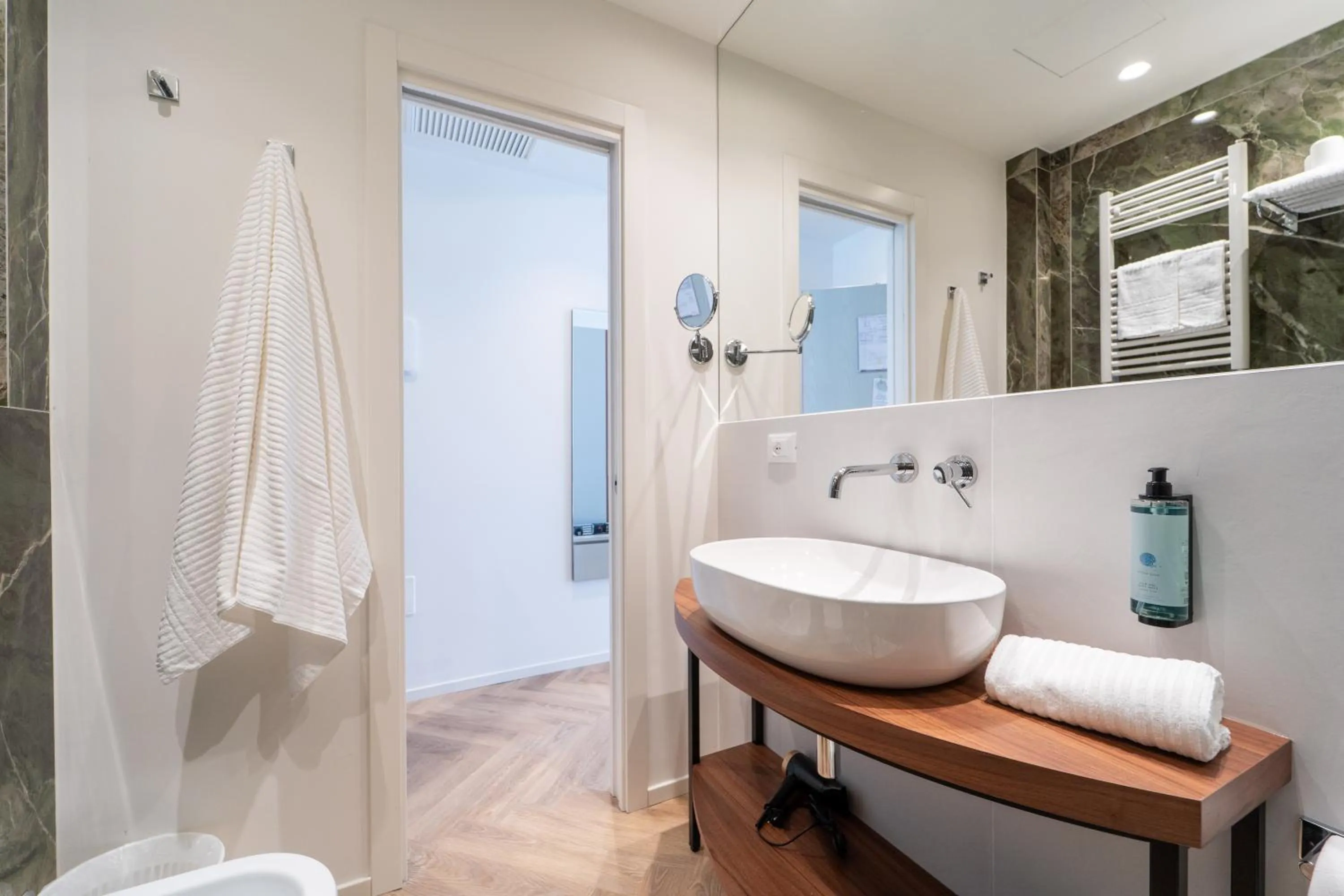 Bathroom in Hotel Majestic