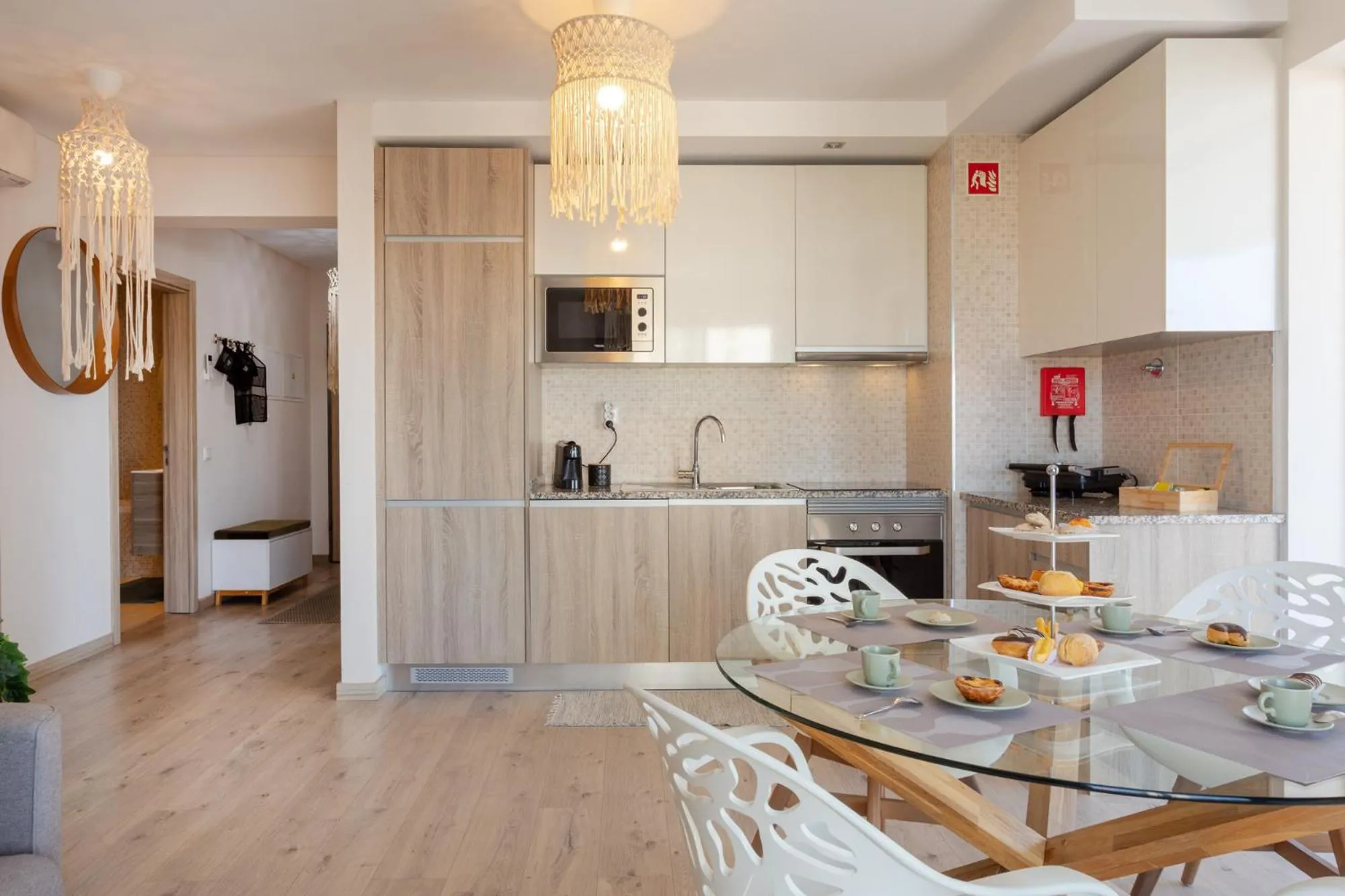 McRamé Design Apt Sea View, Beachfront, Swimming Pool, 2BDR, 2BAR, 6 pax, Praia da Rocha