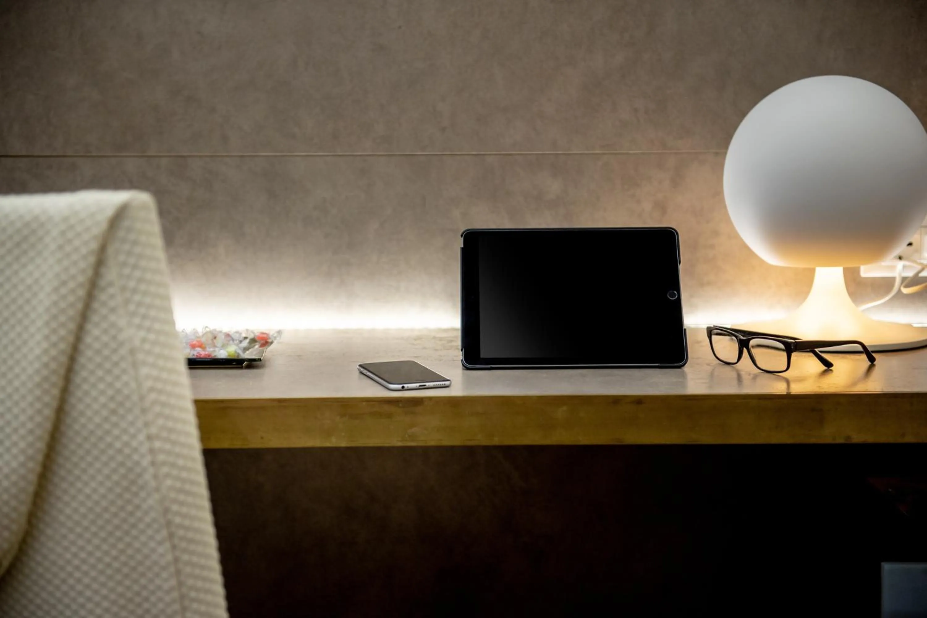 Seating area in Hotel Polo