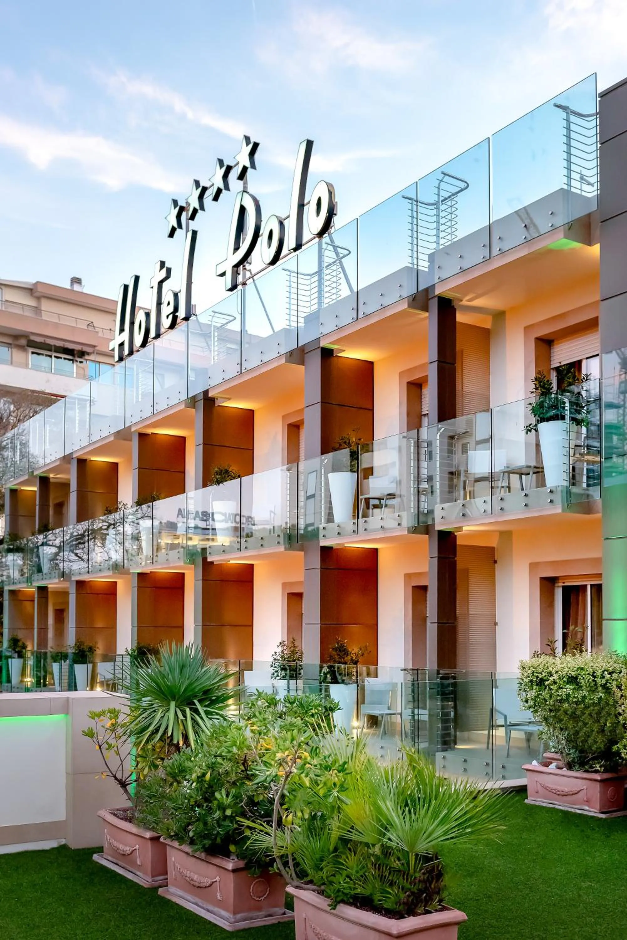 Property building in Hotel Polo