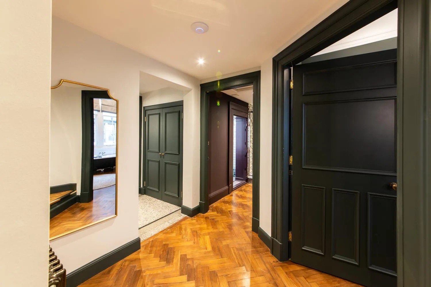 Other, Bed in Linton Collection - 28 North Bridge