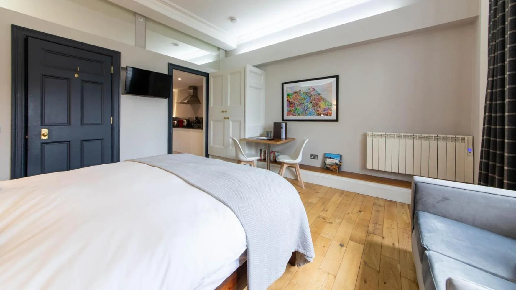 Photo of the whole room, Bed in Linton Collection - 28 North Bridge