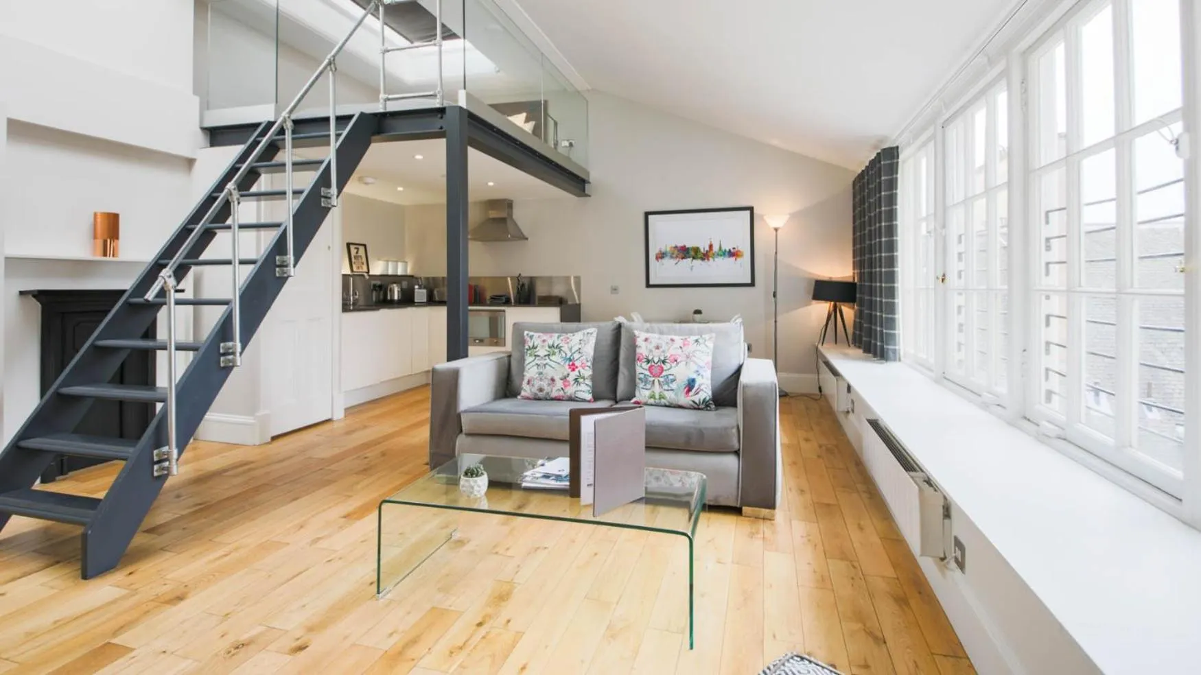 Photo of the whole room in Linton Collection - 28 North Bridge