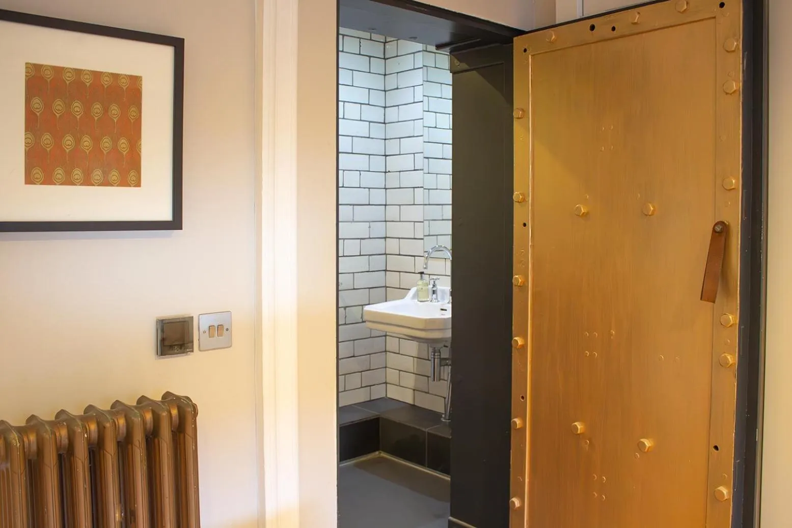 Toilet in Linton Collection - 28 North Bridge