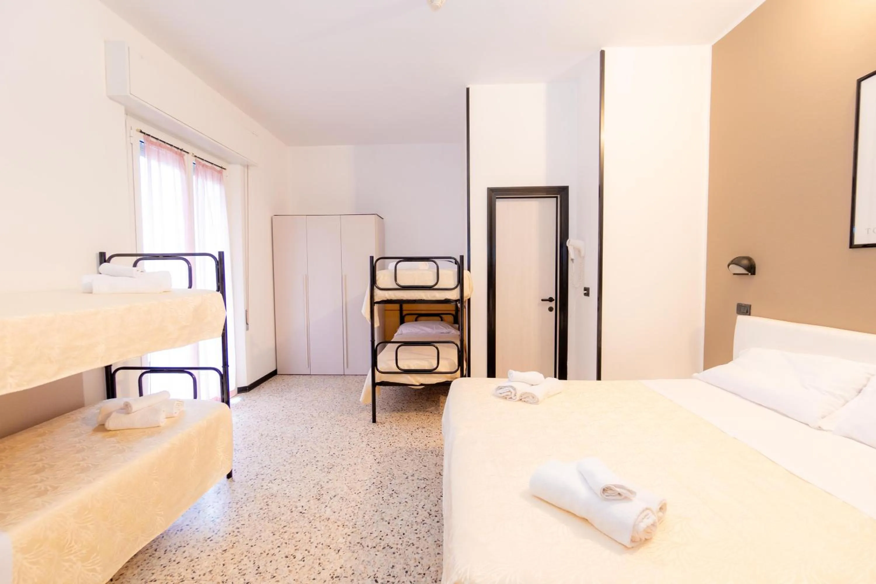 Bed in Hotel Galileo