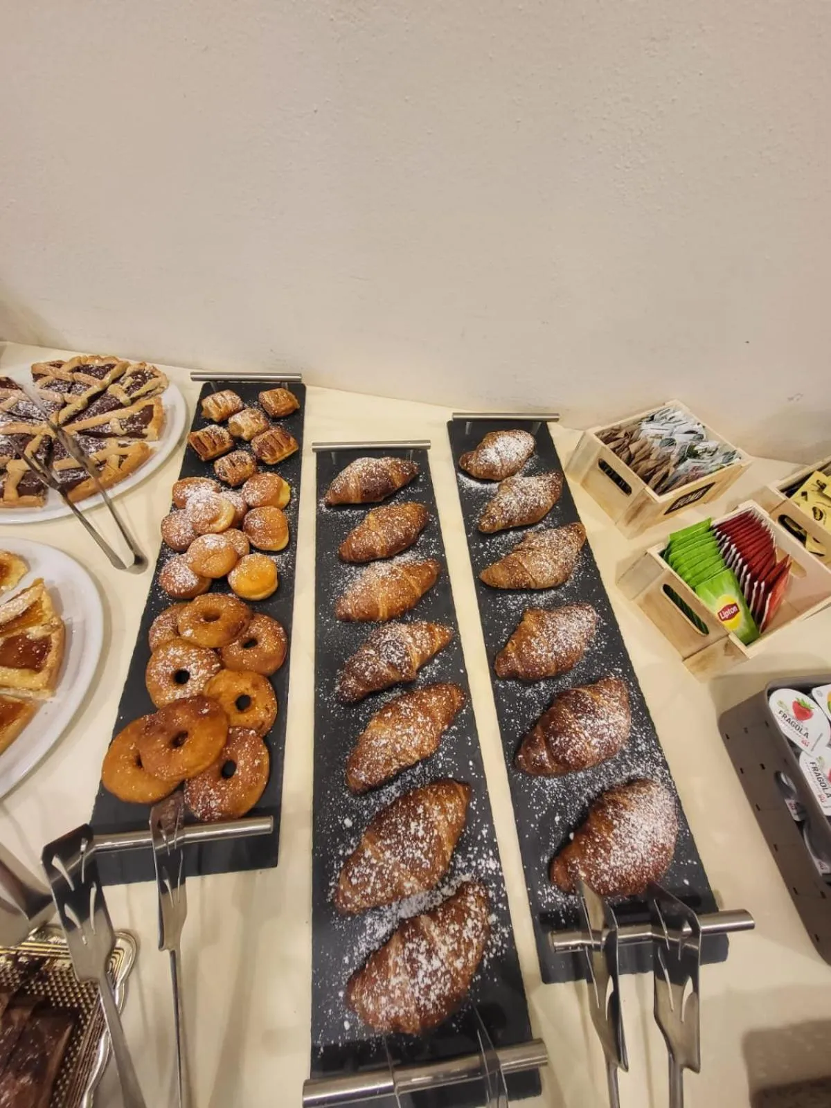 Breakfast in Hotel Savana