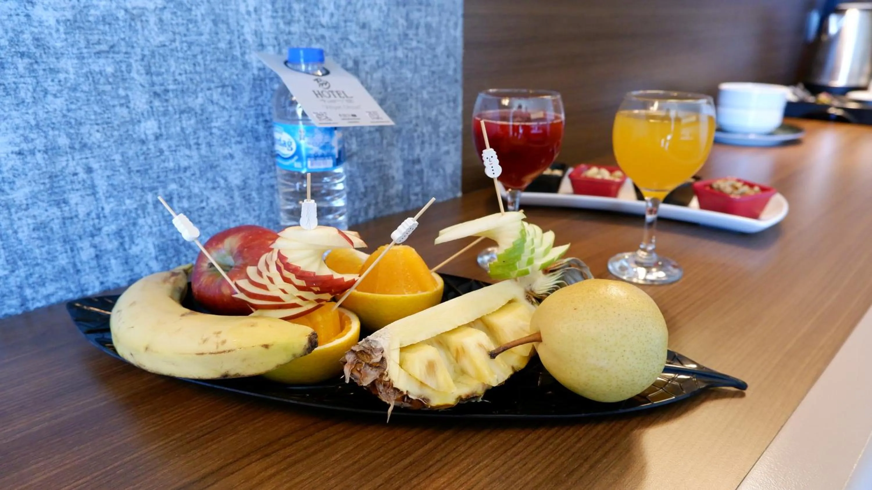 Food and drinks in Amisos Hotel