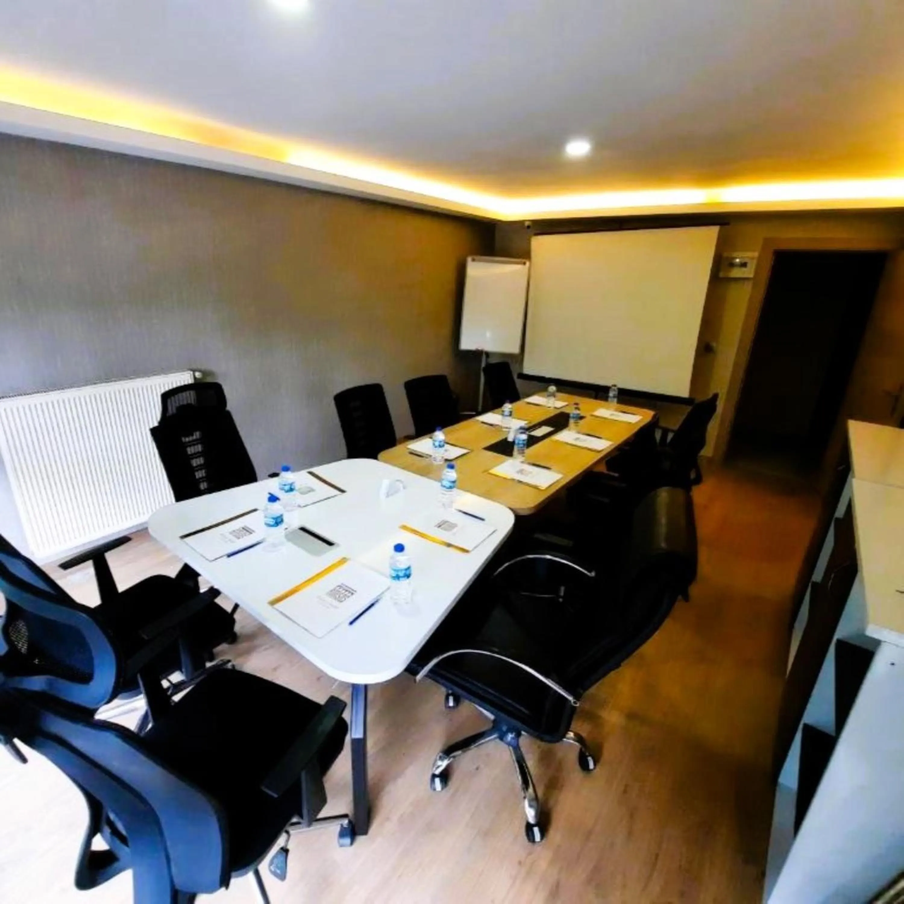 Meeting/conference room in Amisos Hotel