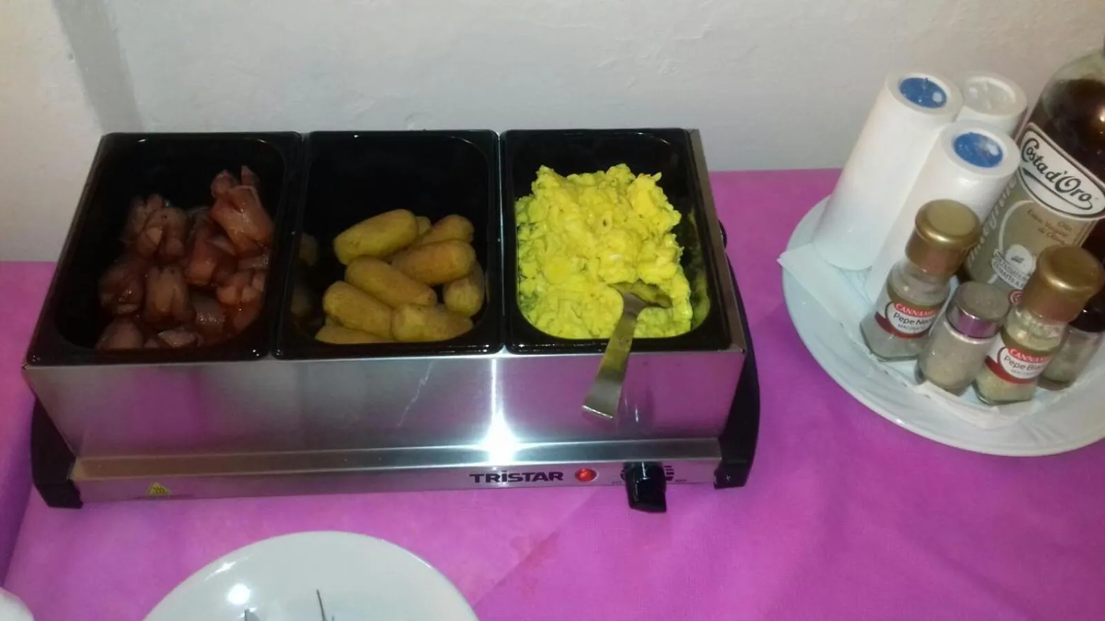 Breakfast in Hotel Marylise