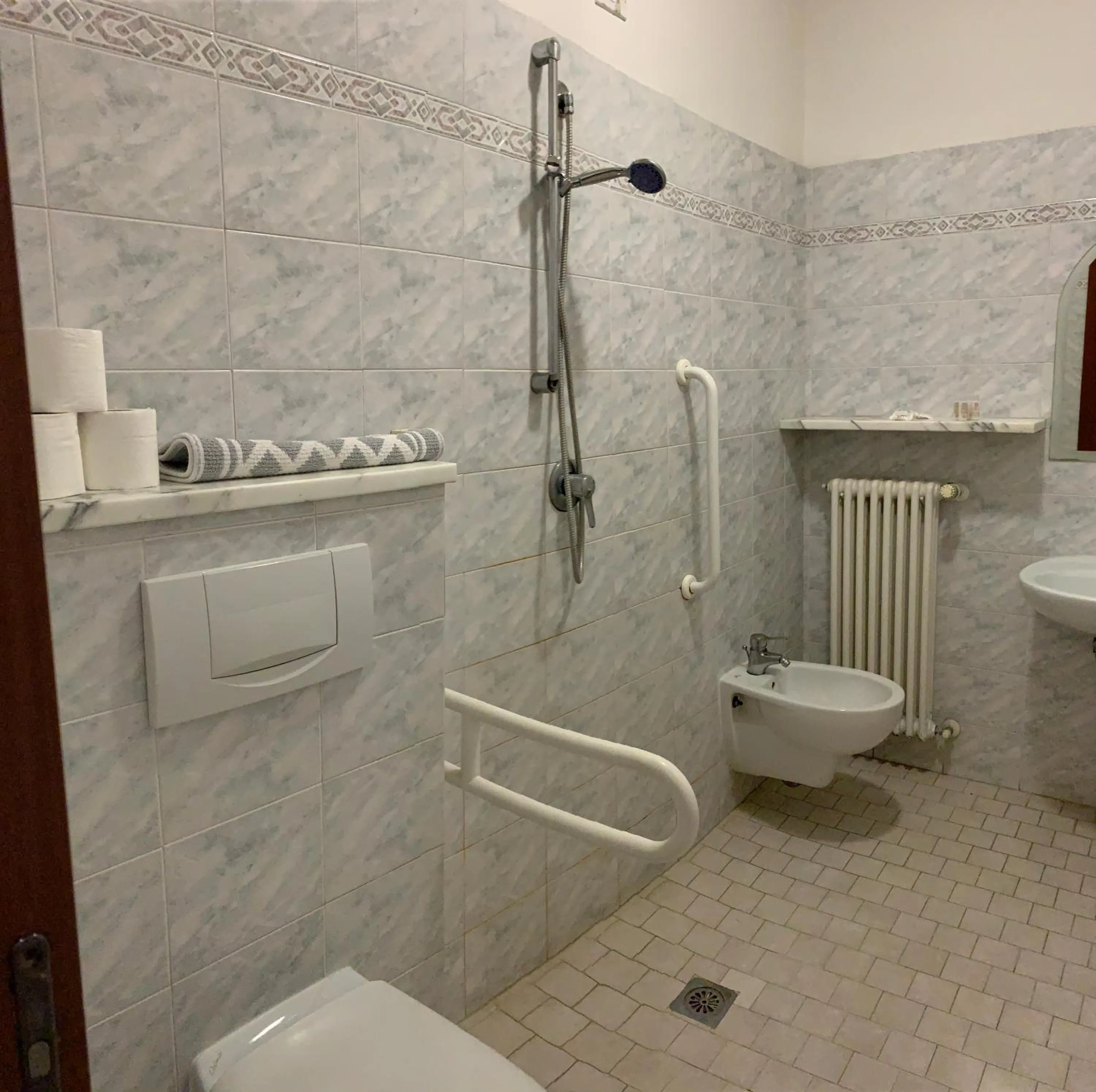 Bathroom in Hotel Marylise