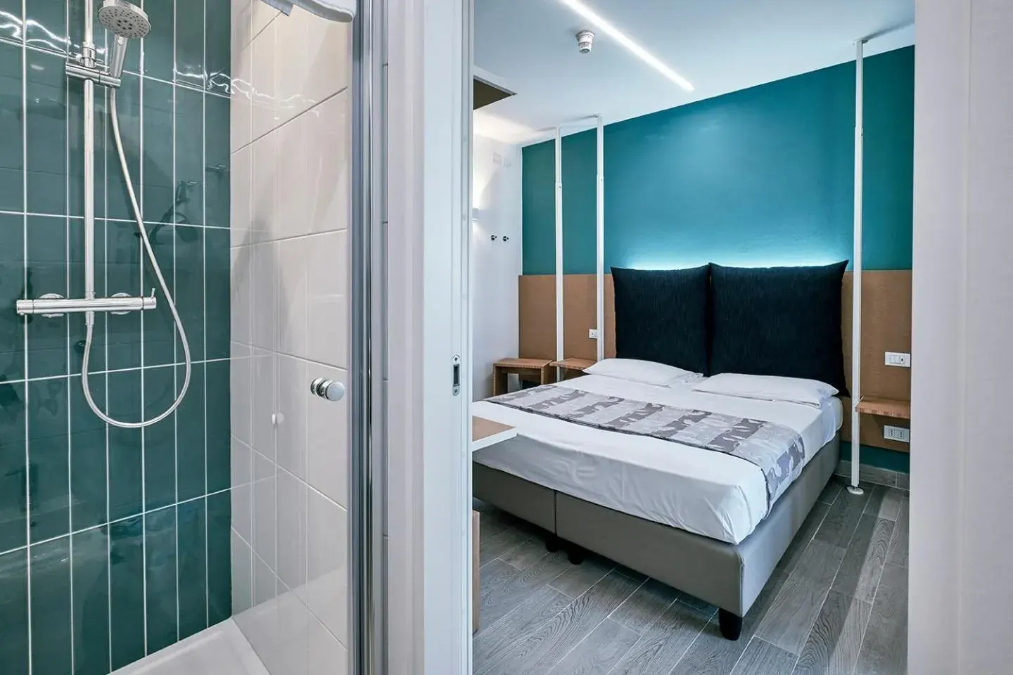 Small Double Room in Hotel Storyville Business & Holiday - Special Offers Small Double Room in Hotel Storyville Business & Holiday - Special Offers