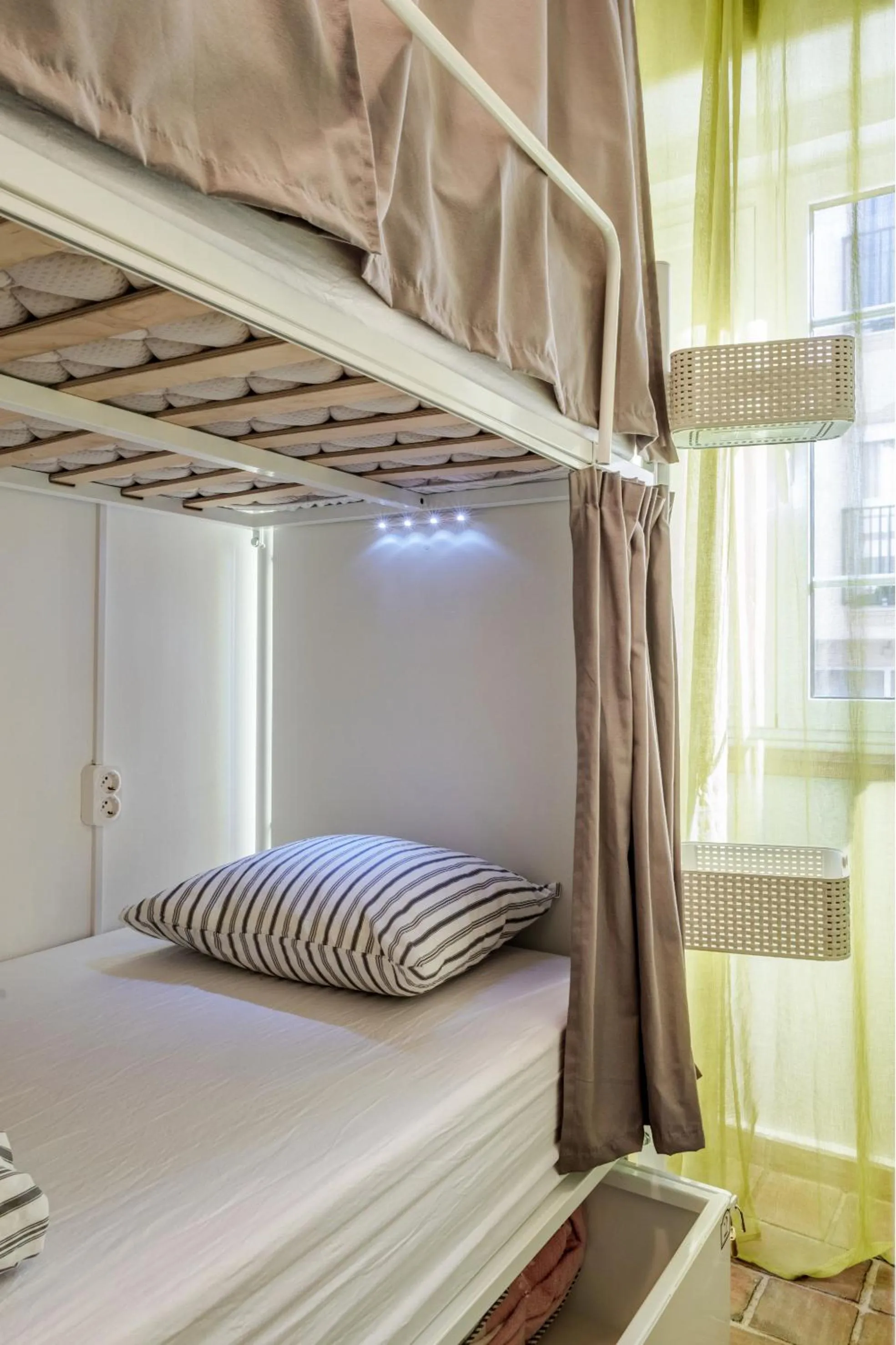 bunk bed in Loulé Coreto Hostel