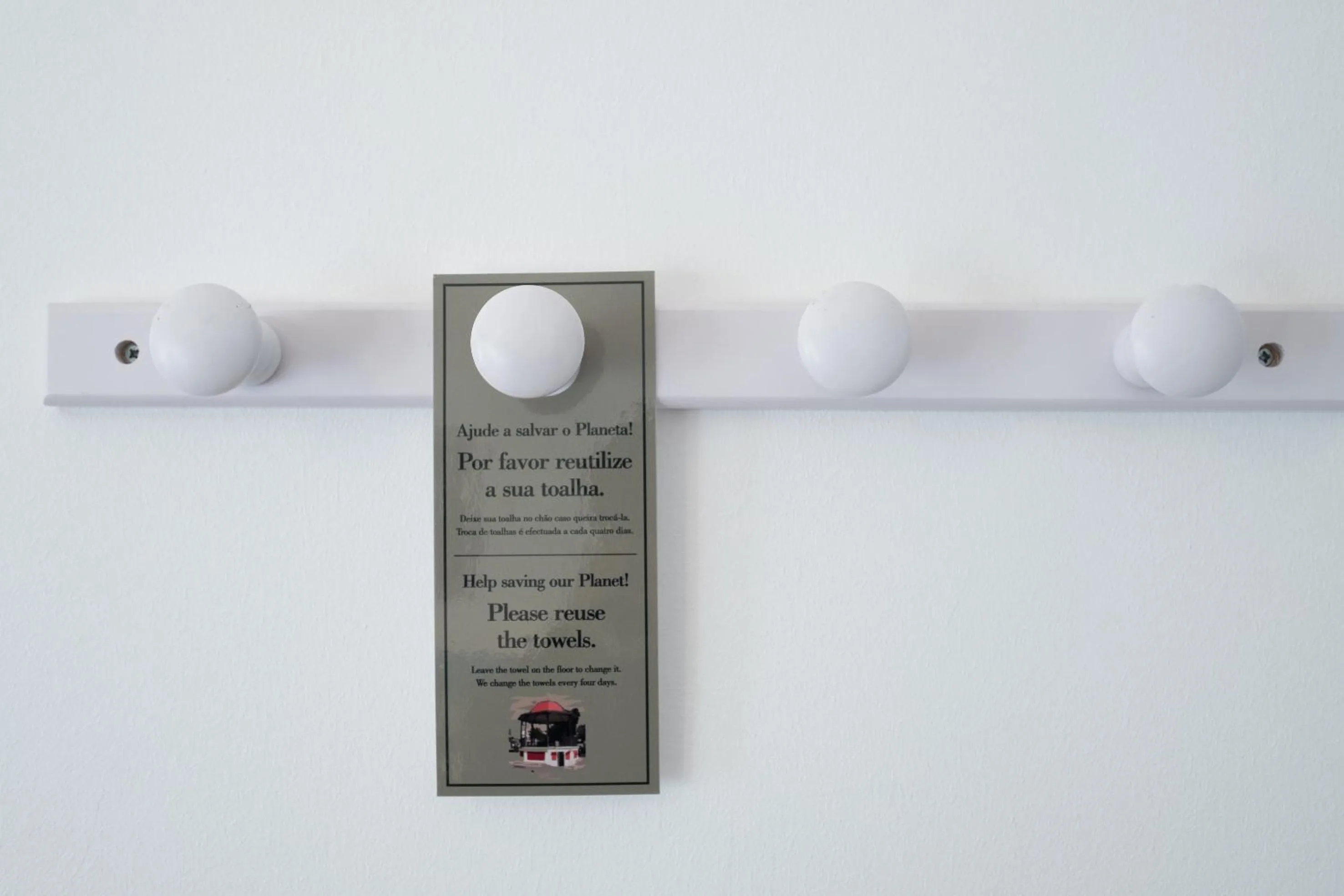 Logo/Certificate/Sign in Loulé Coreto Hostel