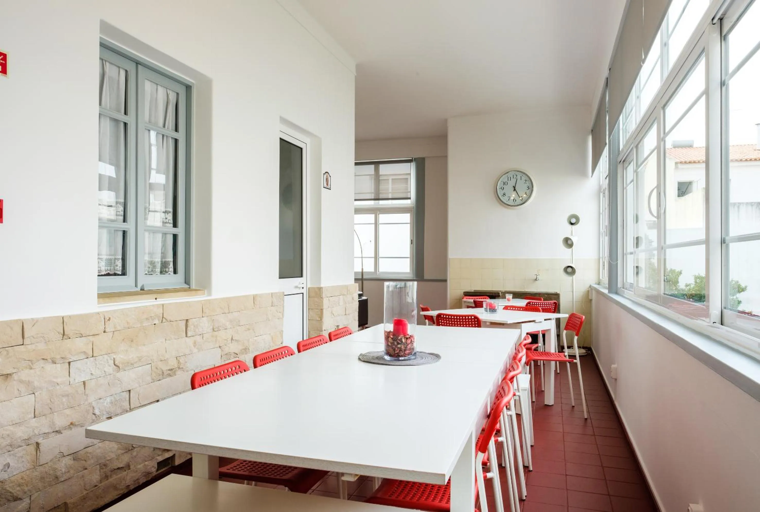 Lounge or bar in Loulé Coreto Hostel