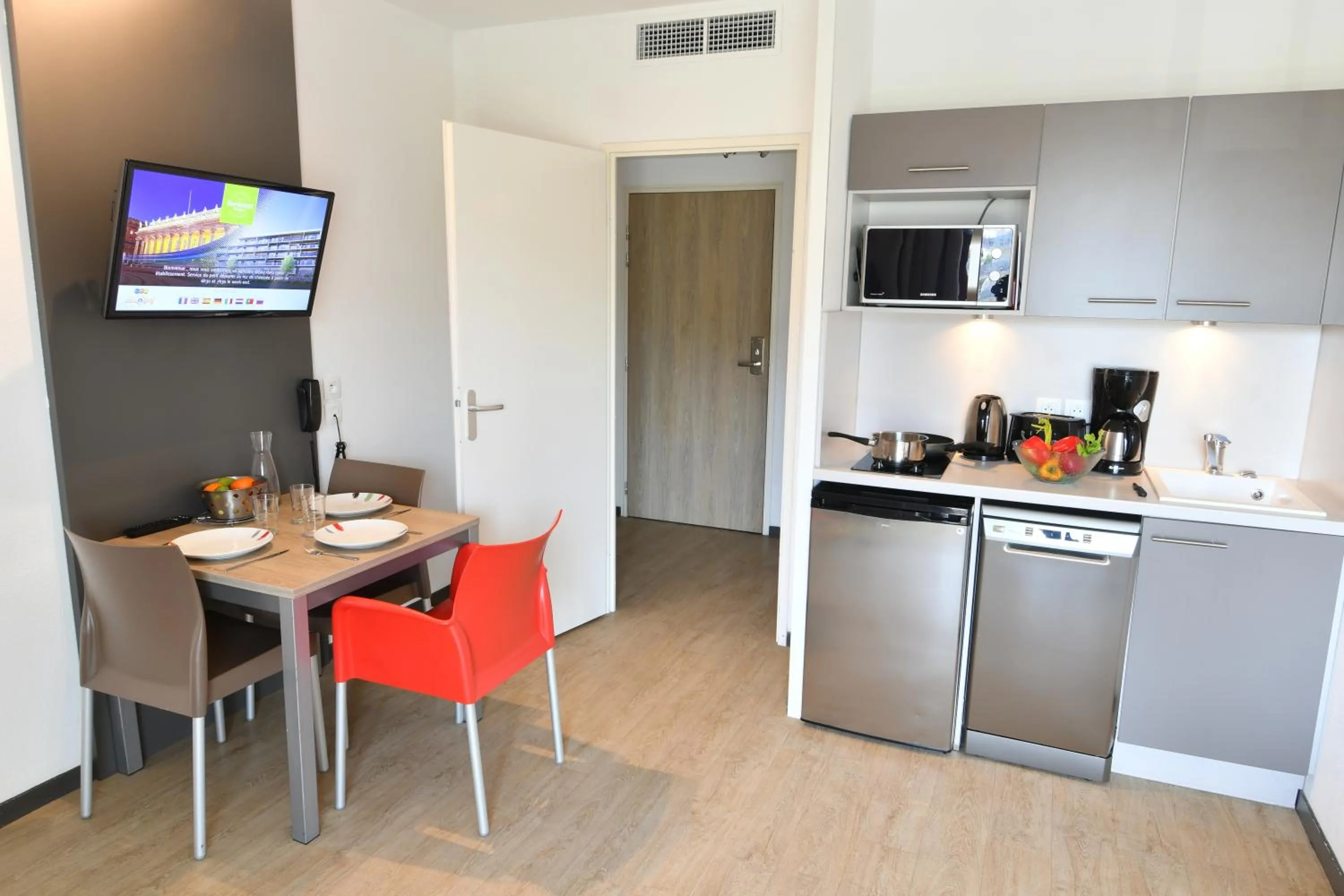 Coffee/tea facilities in Appart-Hôtel Mer & Golf City Bordeaux - Bruges