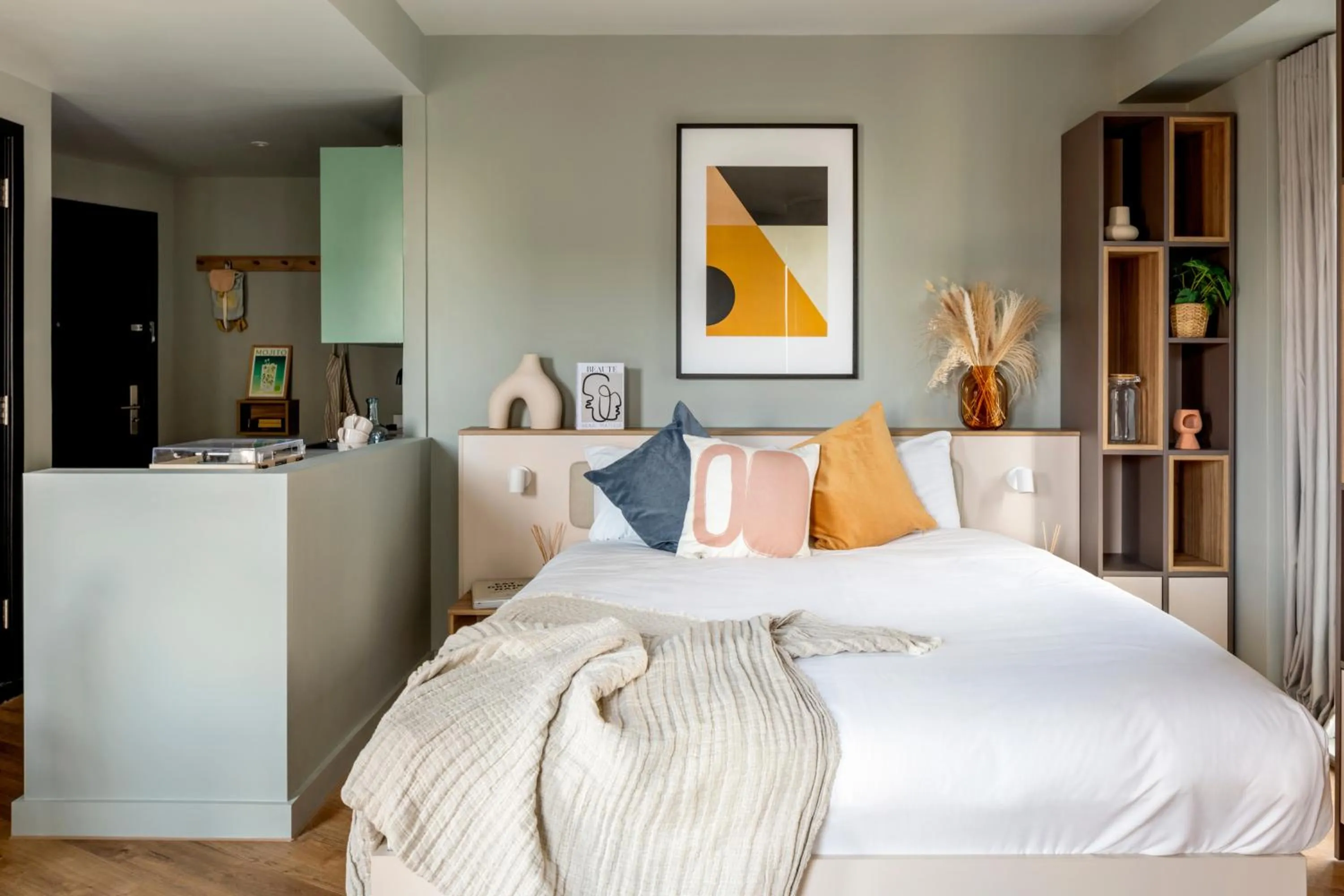 Bedroom, Bed in ARK Wembley