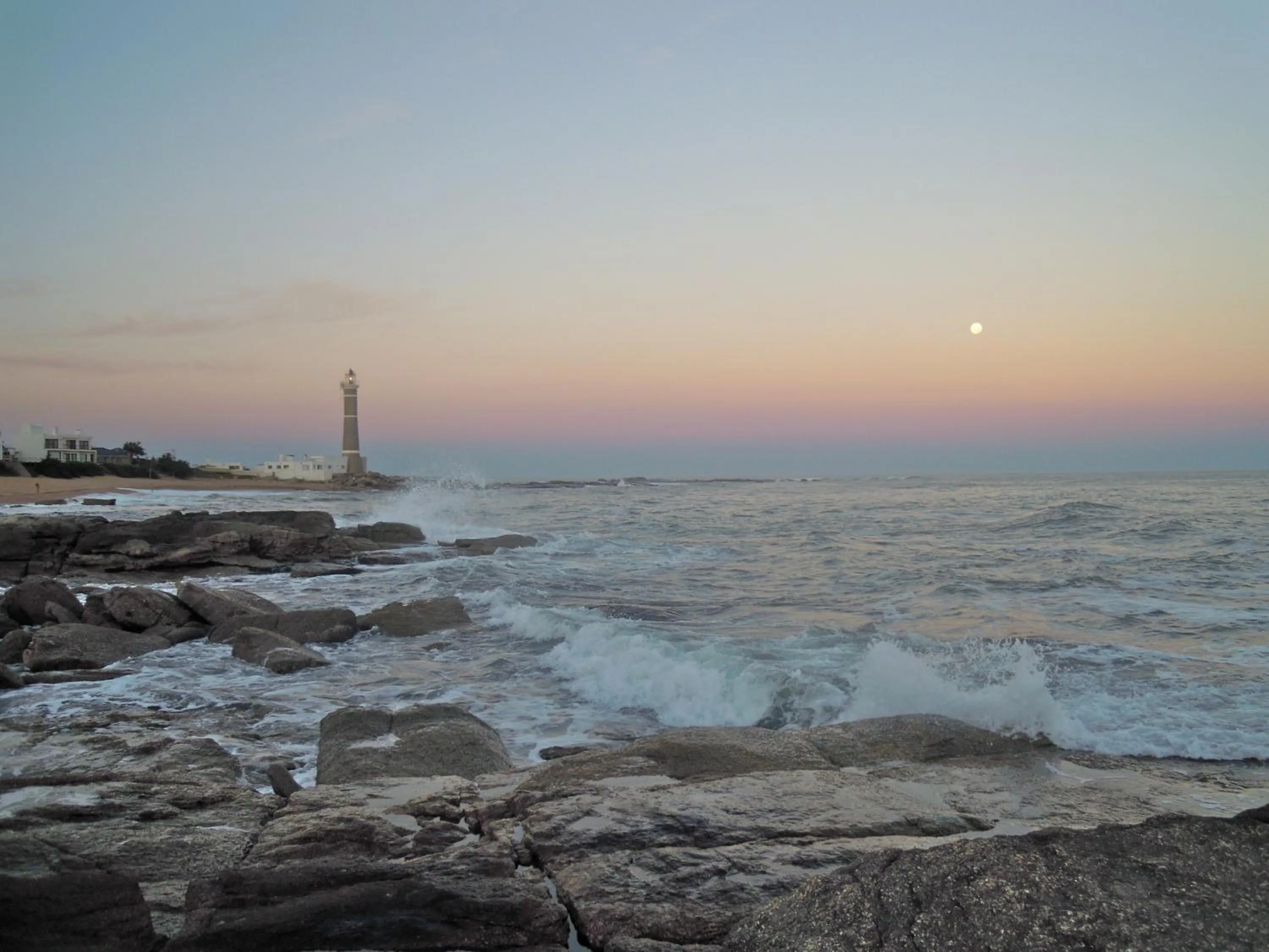 Area and facilities in La Atrevida