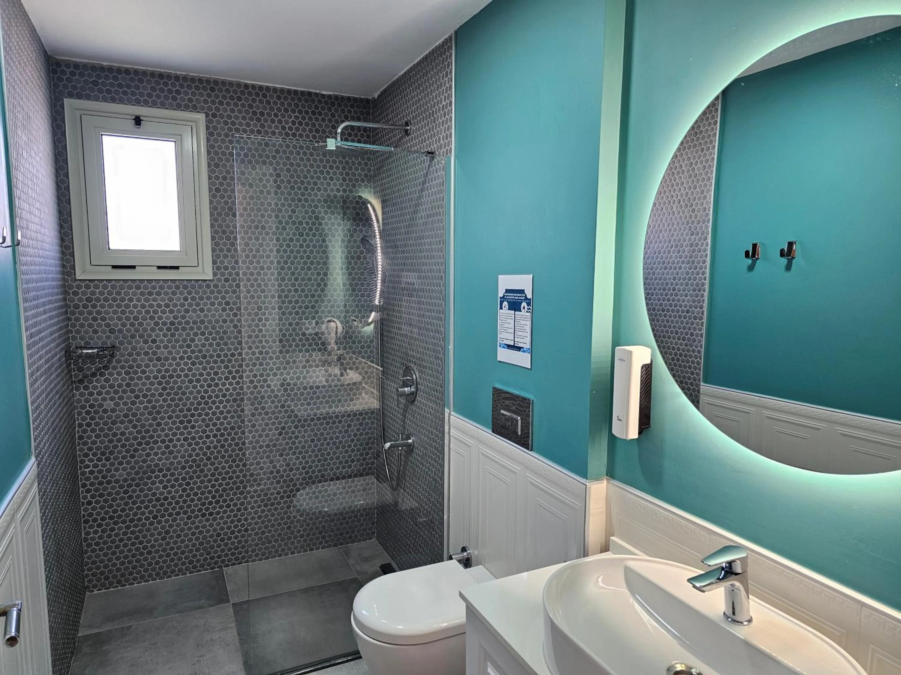 Shower in Kuğu Urla