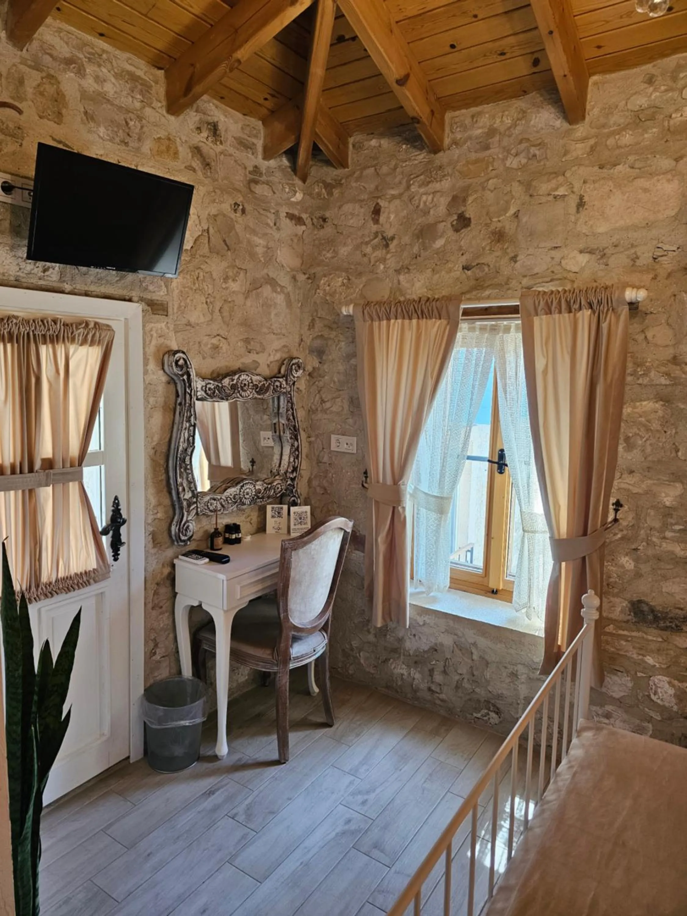 TV and multimedia in Kuğu Urla