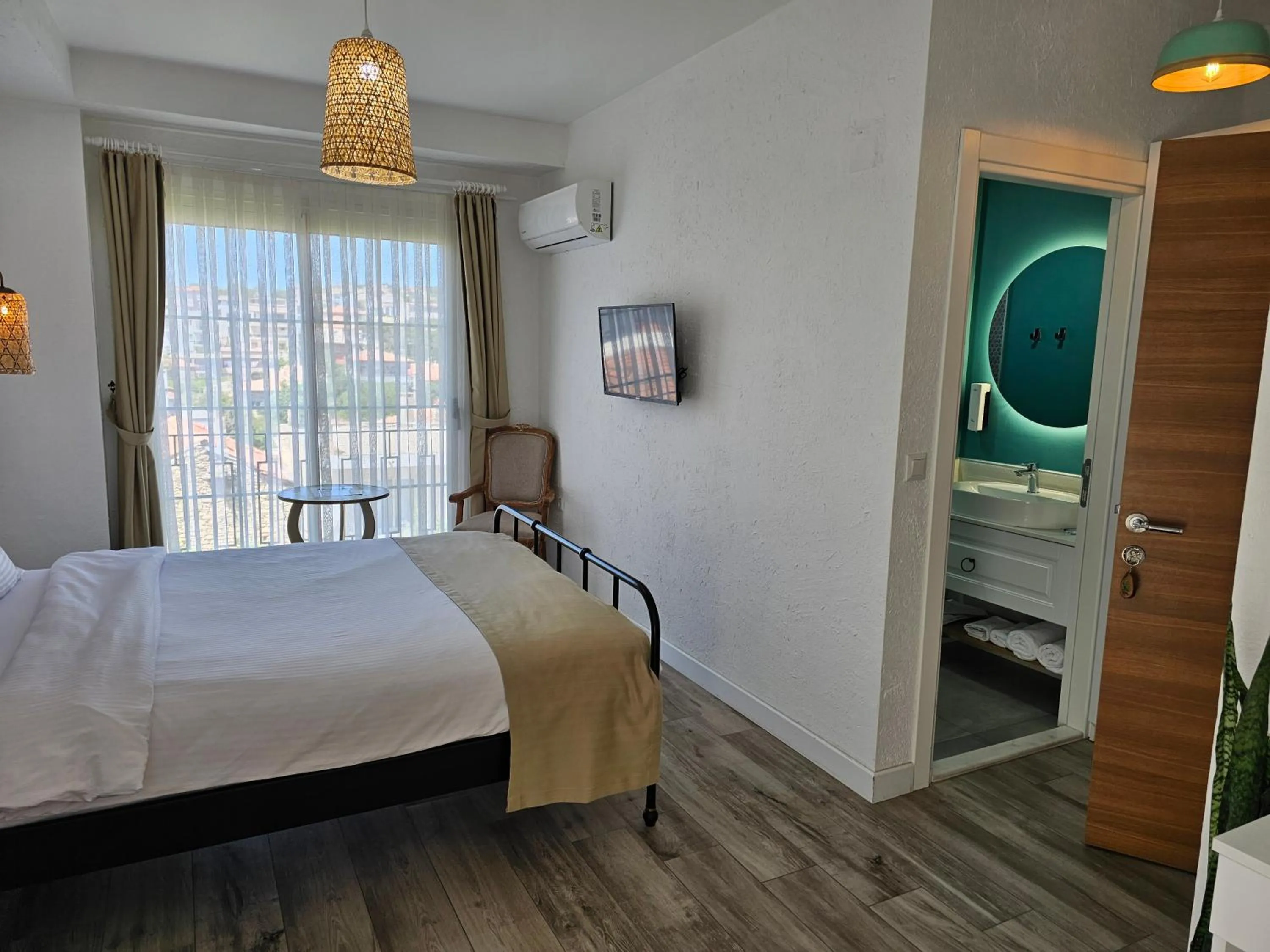 TV and multimedia, Bed in Kuğu Urla