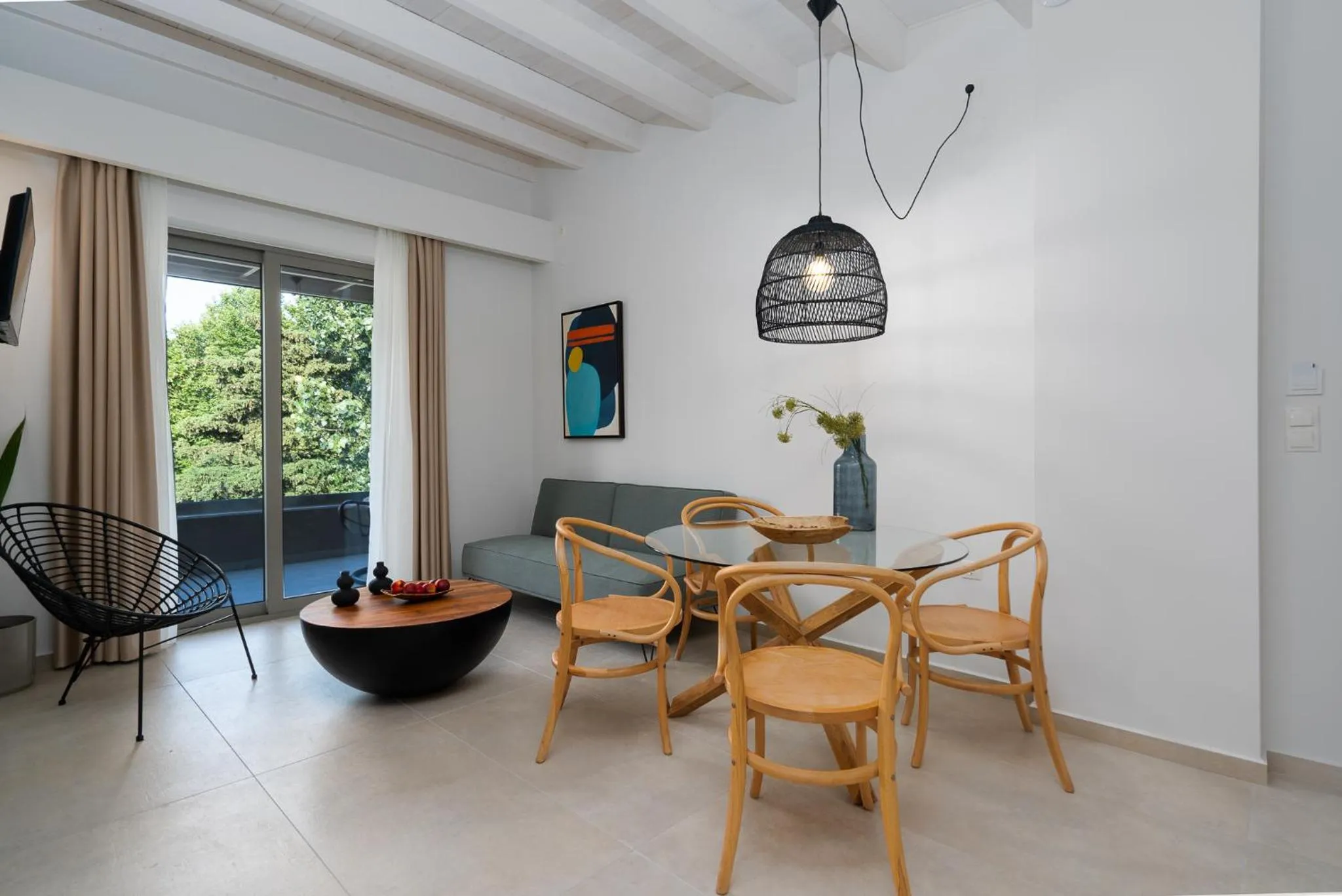 TV and multimedia in Funtuki Seaside Apartments