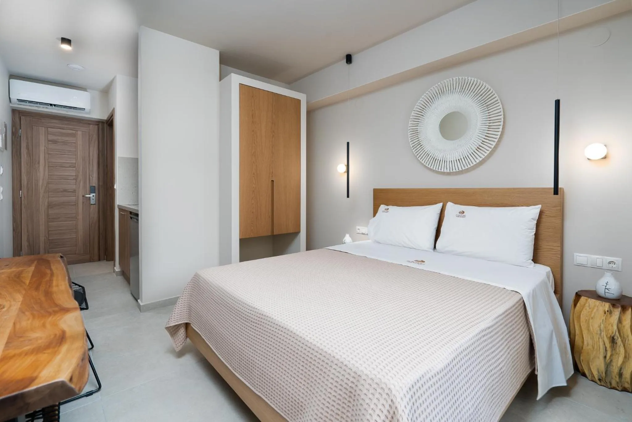 Bed in Funtuki Seaside Apartments