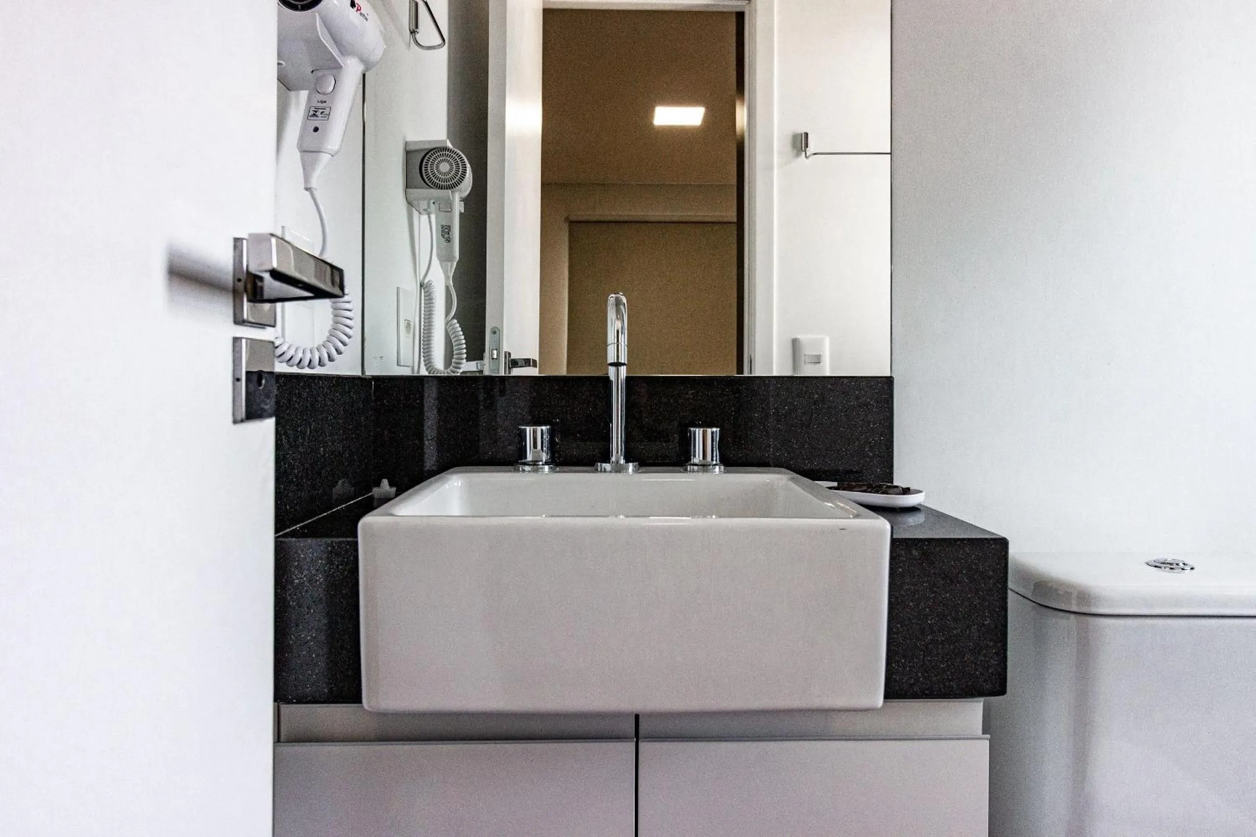 Toilet in Xtay BK30 Santana - Apartamentos decorados próximos ao metrô