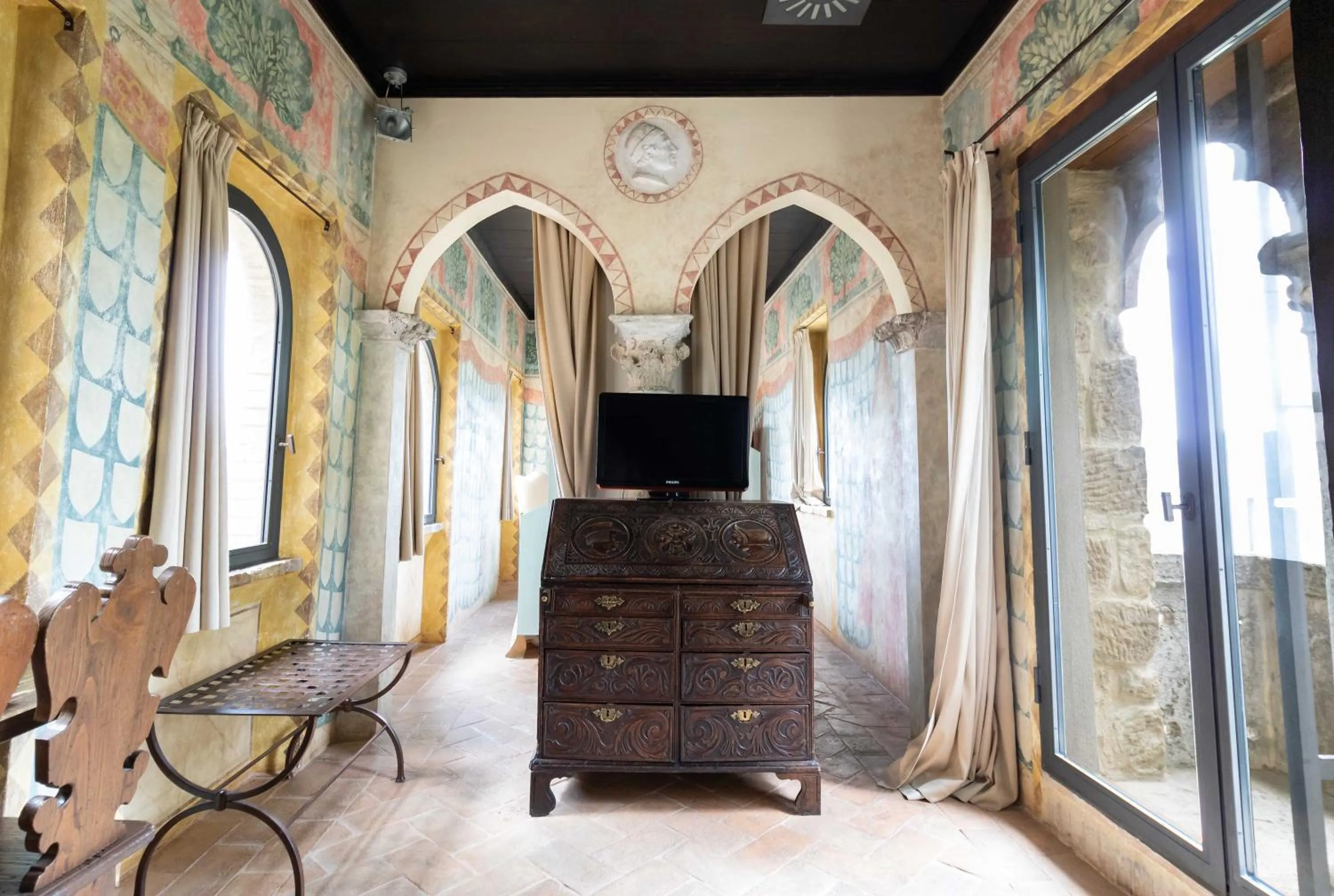 Photo of the whole room in Castello Di Monterone