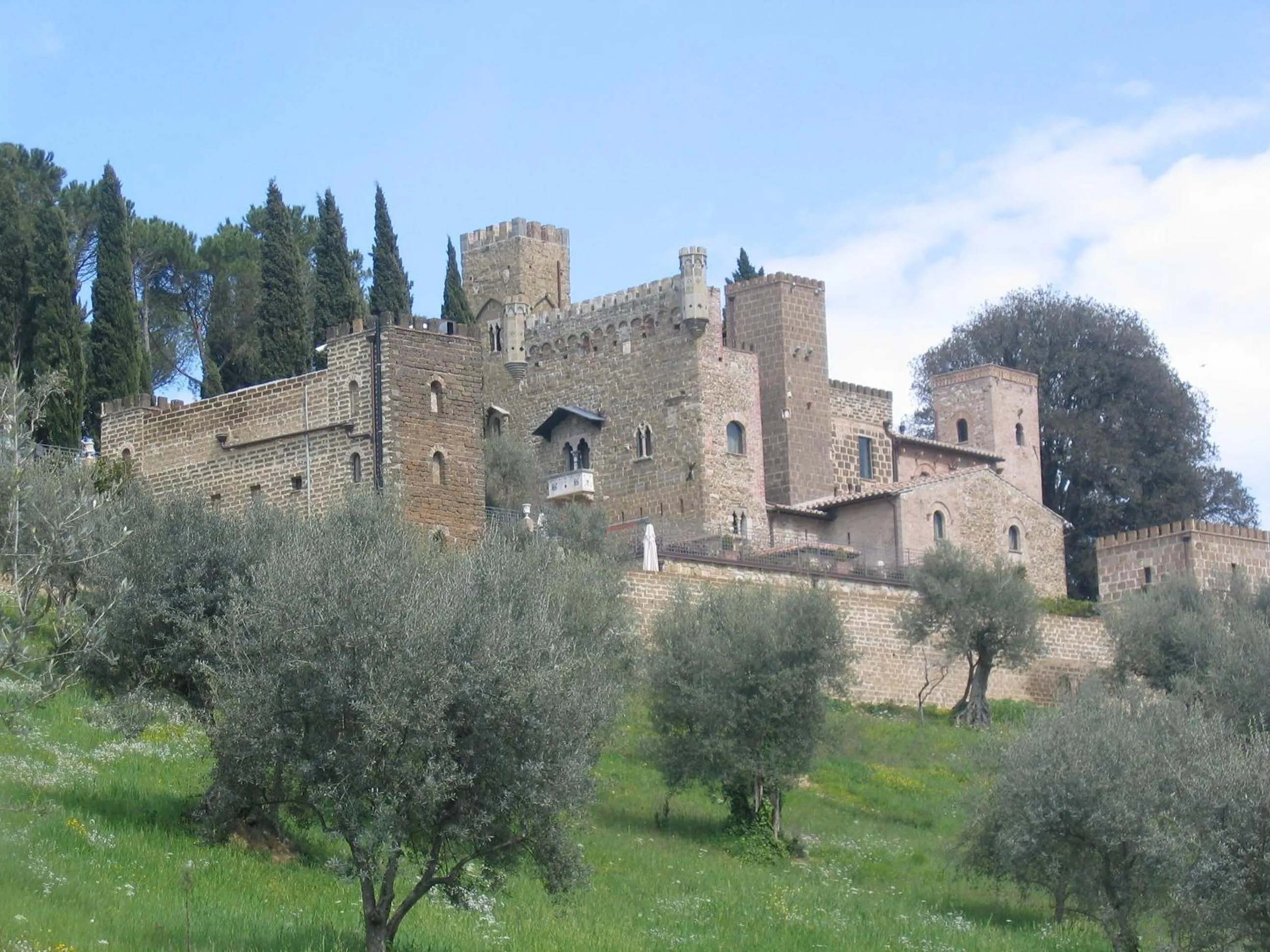 Property building in Castello Di Monterone