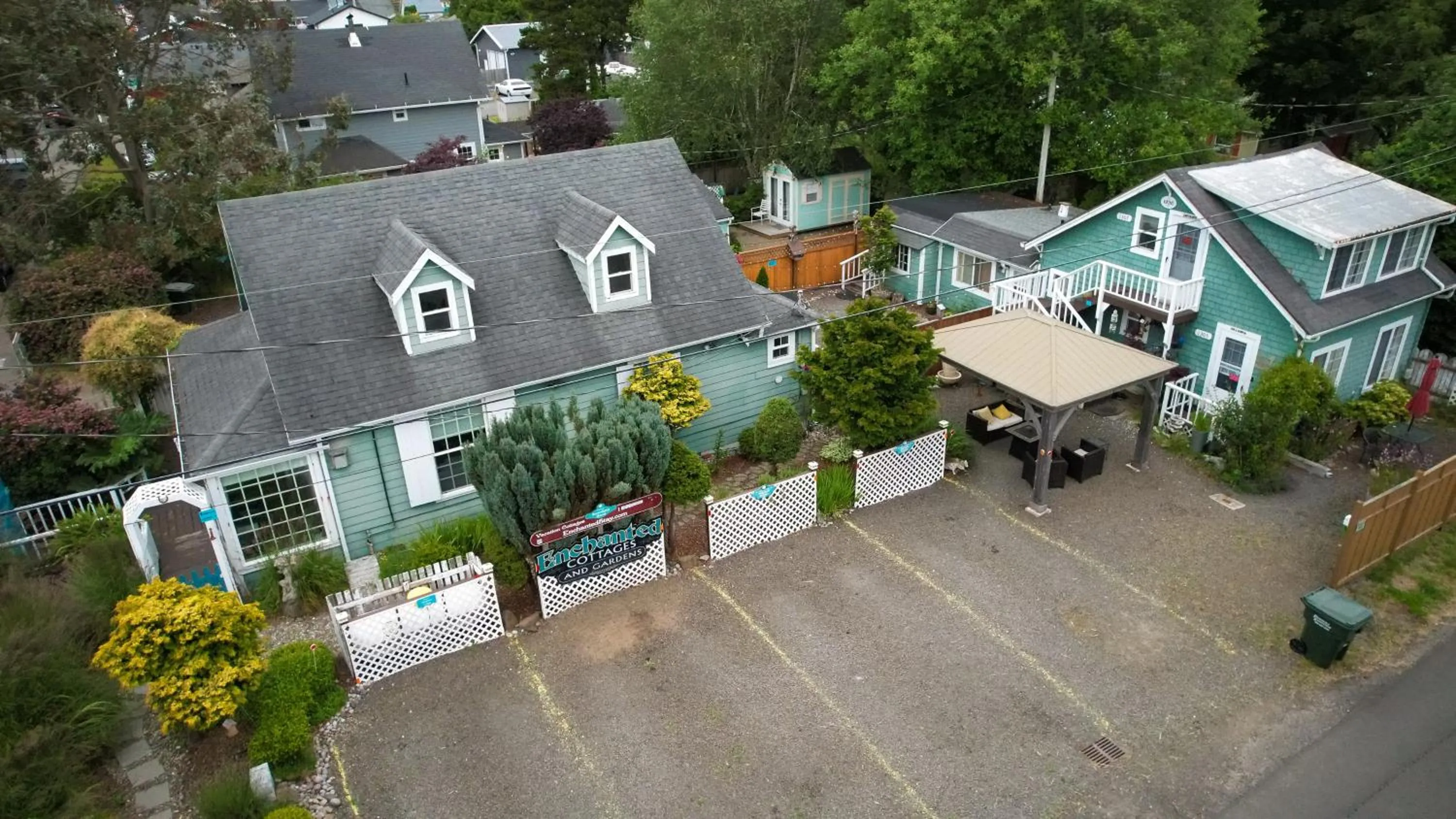 Property building in Enchanted Cottages by the Sea