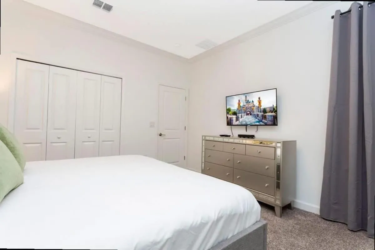 Bed in Stunning Family Friendly 5 Bd w/ Pool Close to Disney @ Storey Lake 4242