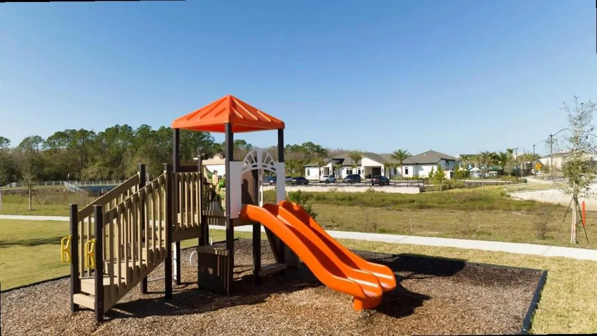 Stunning Family Friendly 5 Bd w/ Pool Close to Disney @ Storey Lake 4242