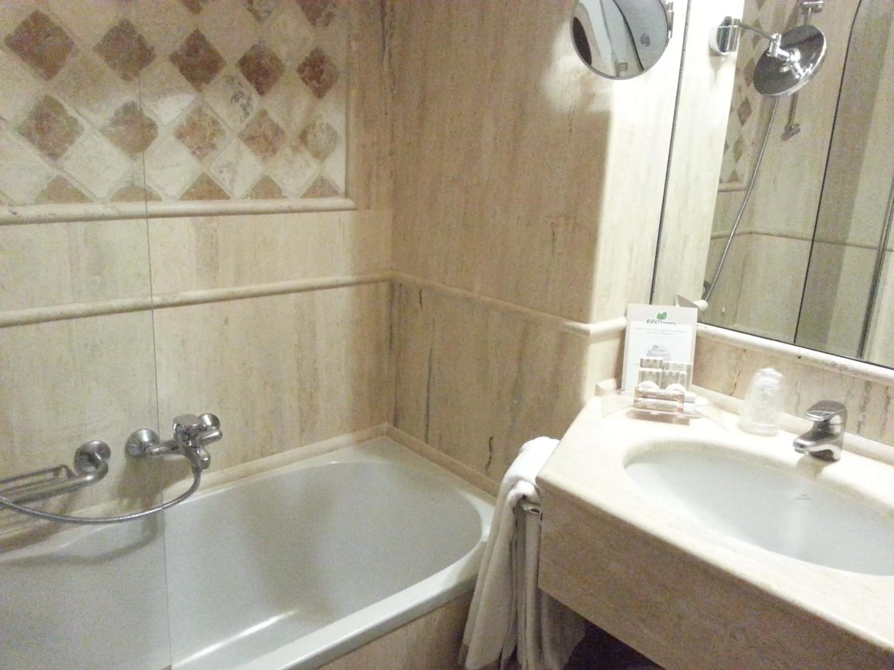 Bathroom in Grand Hotel Baia Verde