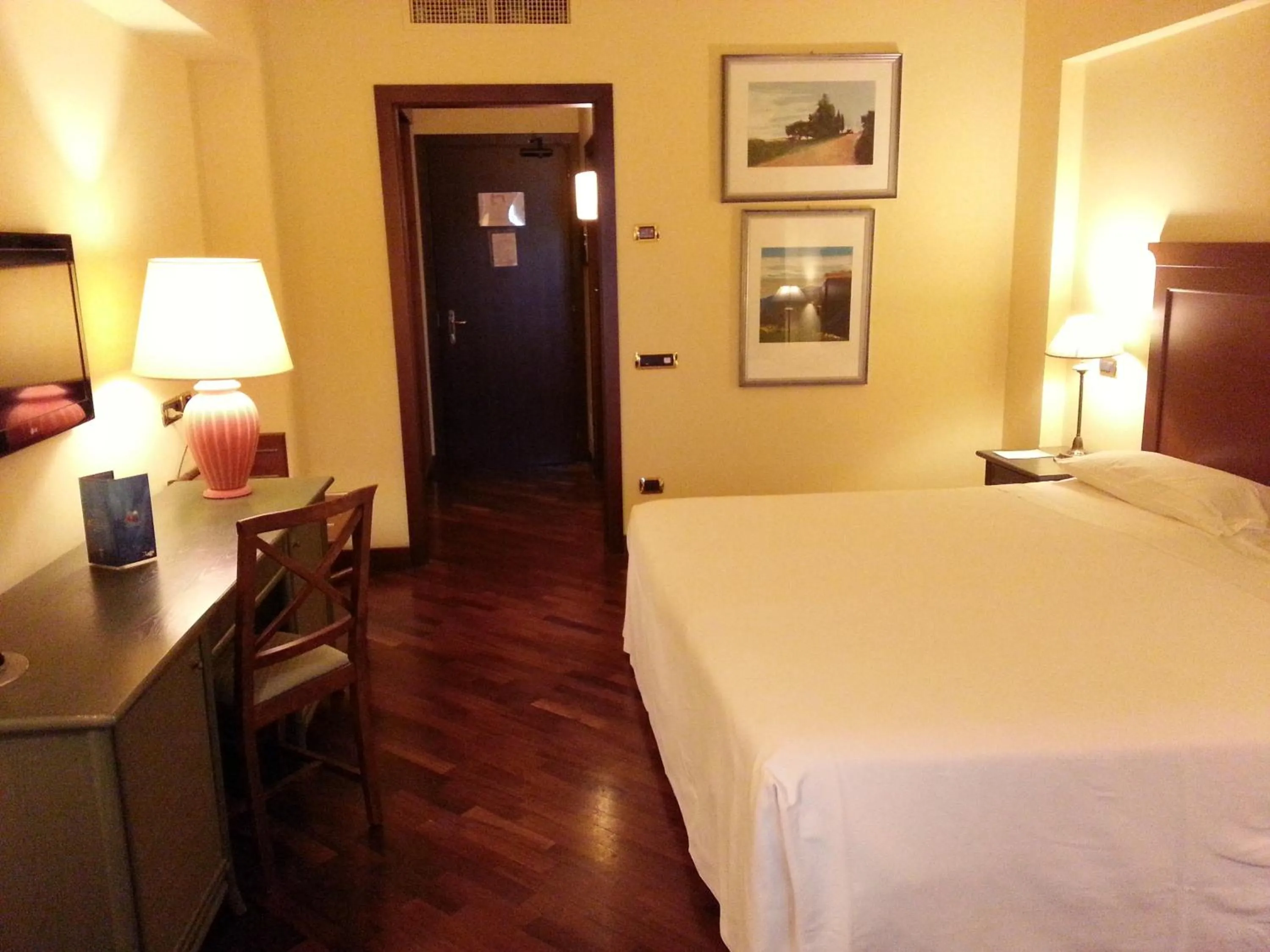 Bed in Grand Hotel Baia Verde