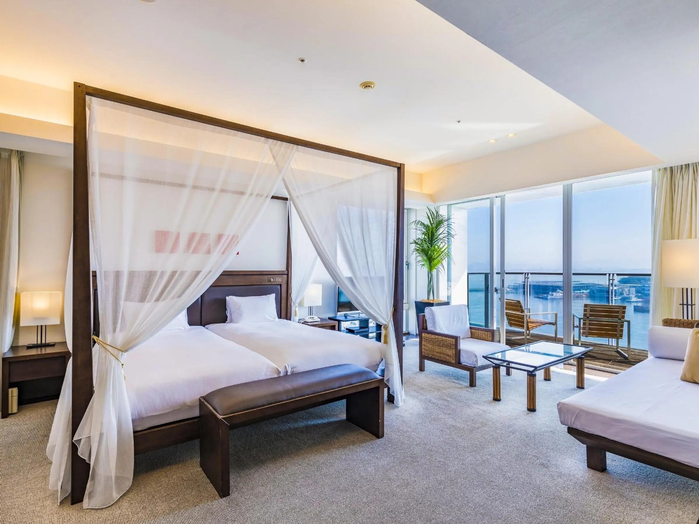 Photo of the whole room, Bed in Hotel Marinoa Resort Fukuoka