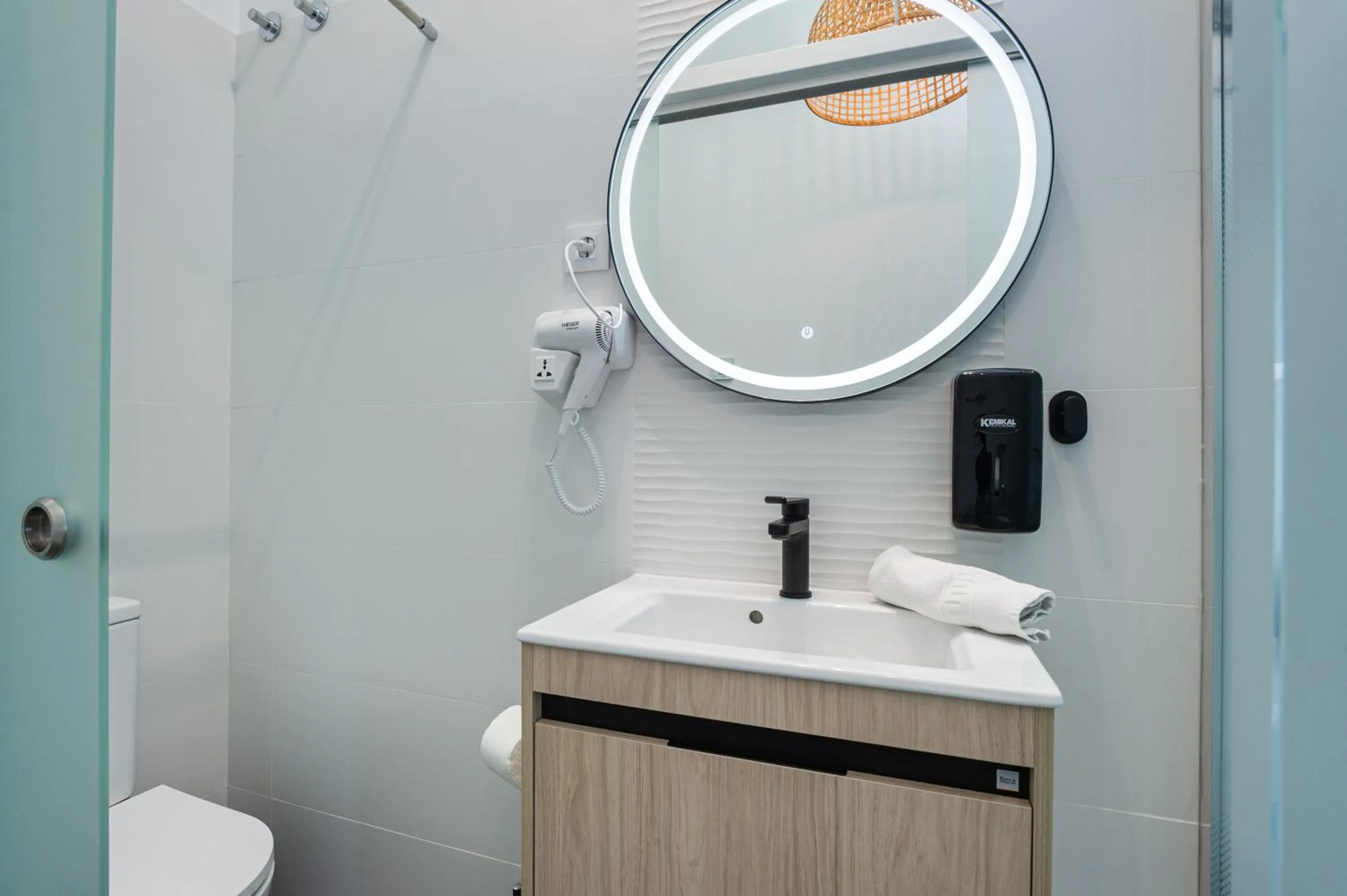 Bathroom in Hotel Kuve Marbella